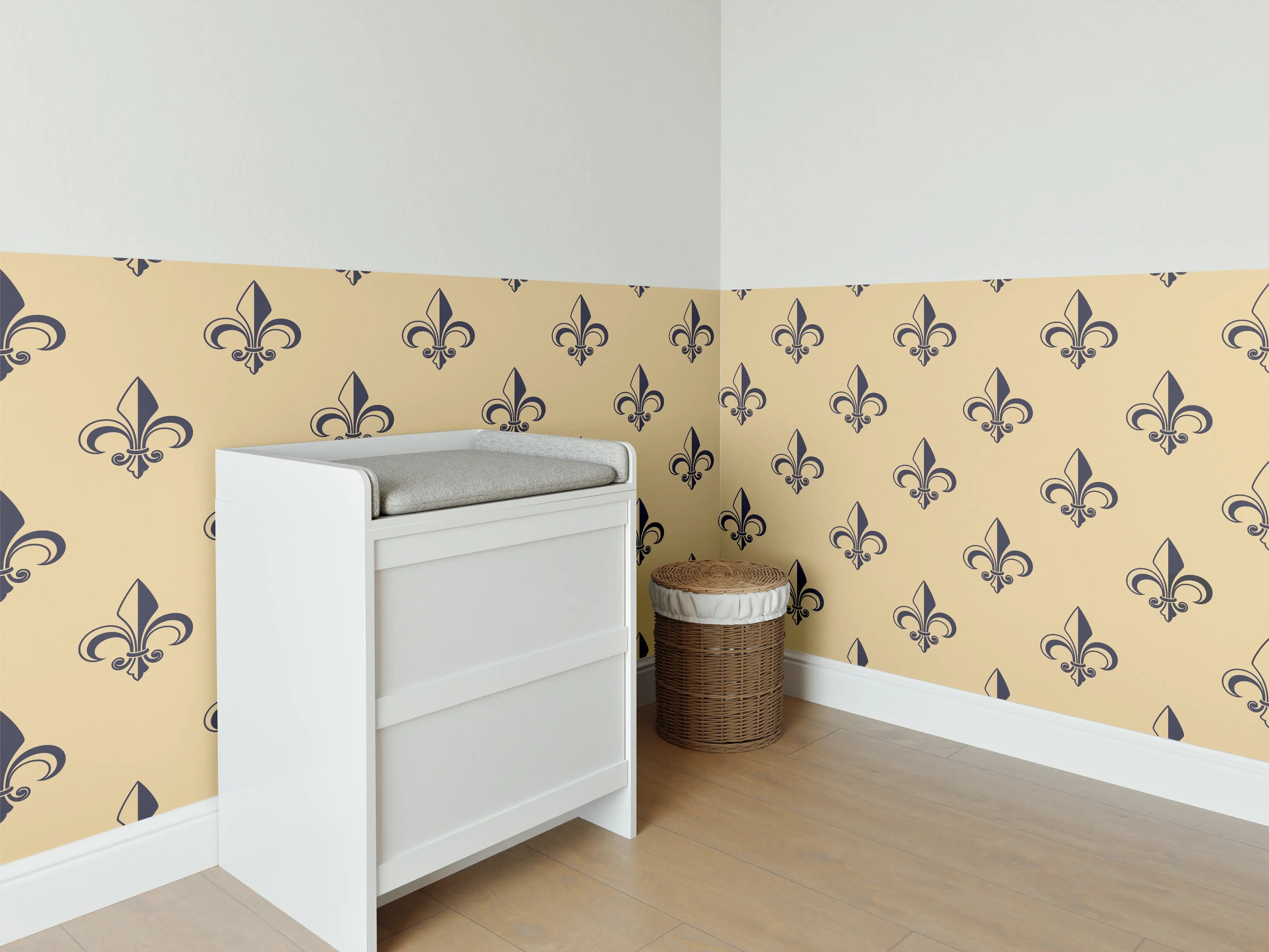 Babyzimmer Wandgestaltung - Beiges Fleur-de-Lis Muster
