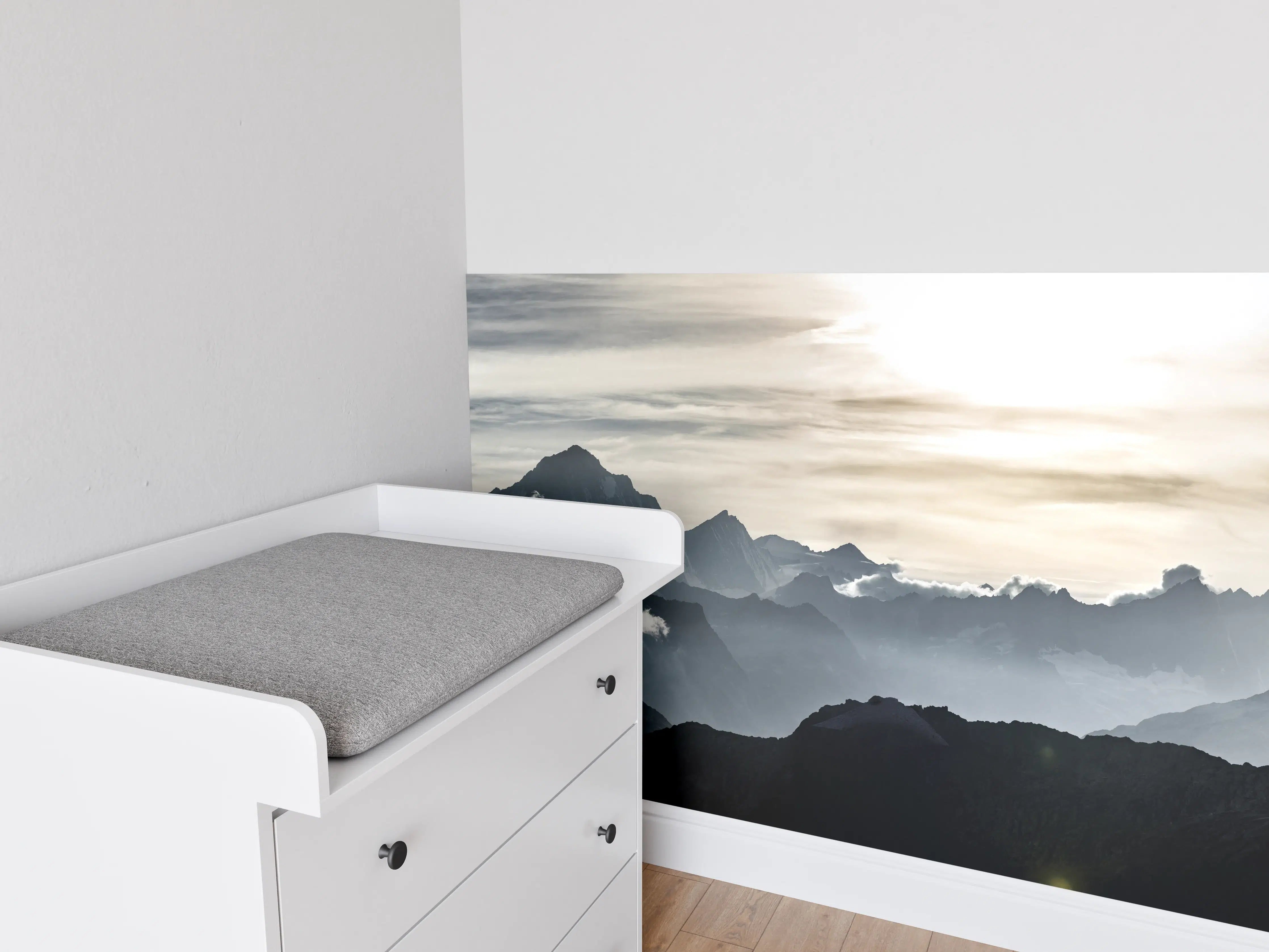 Babyzimmer Wandgestaltung - Bergsilhouette bei Sonnenuntergang