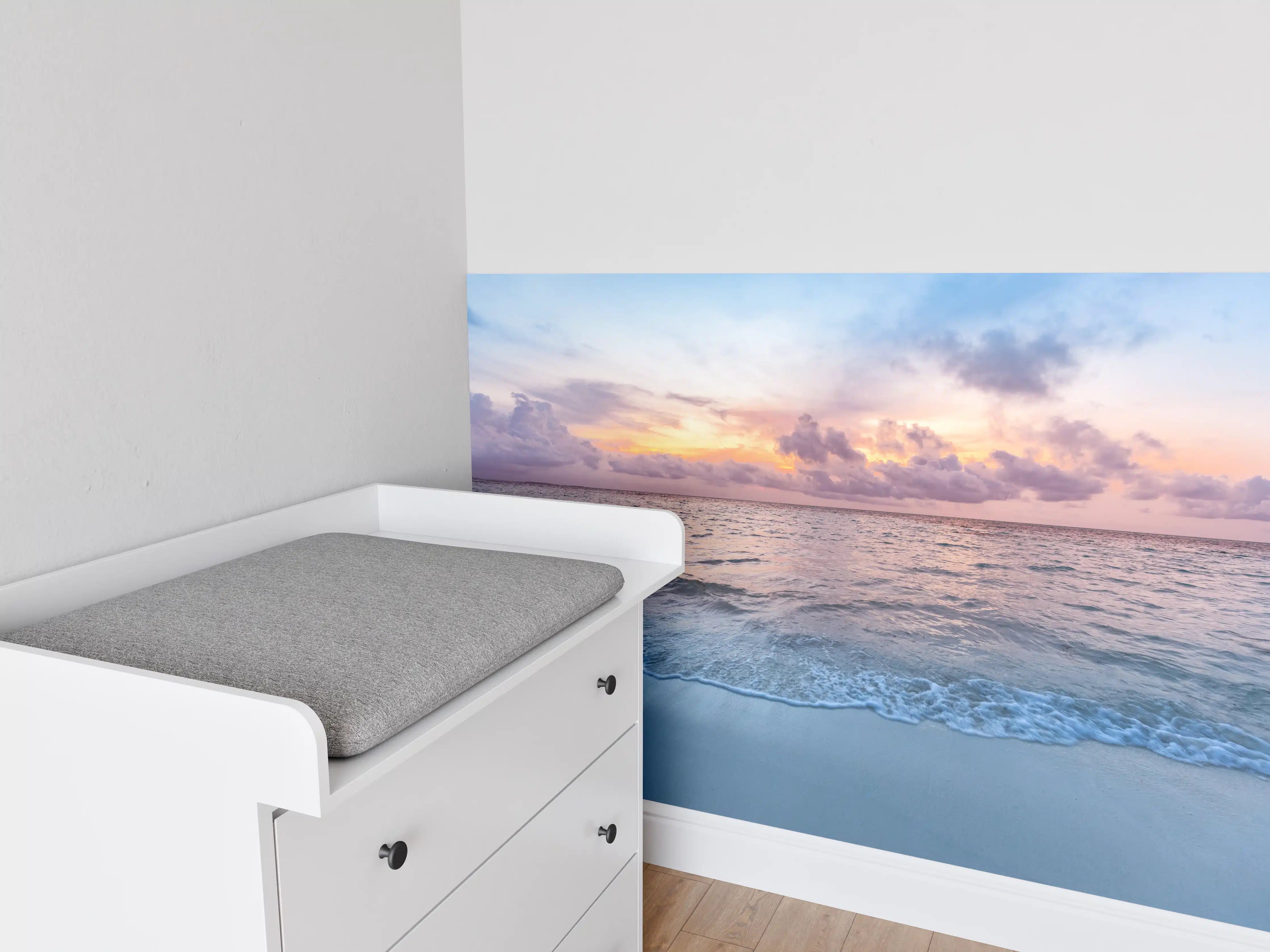 Babyzimmer Wandgestaltung - Bewölkter Sonnenuntergang am Strand
