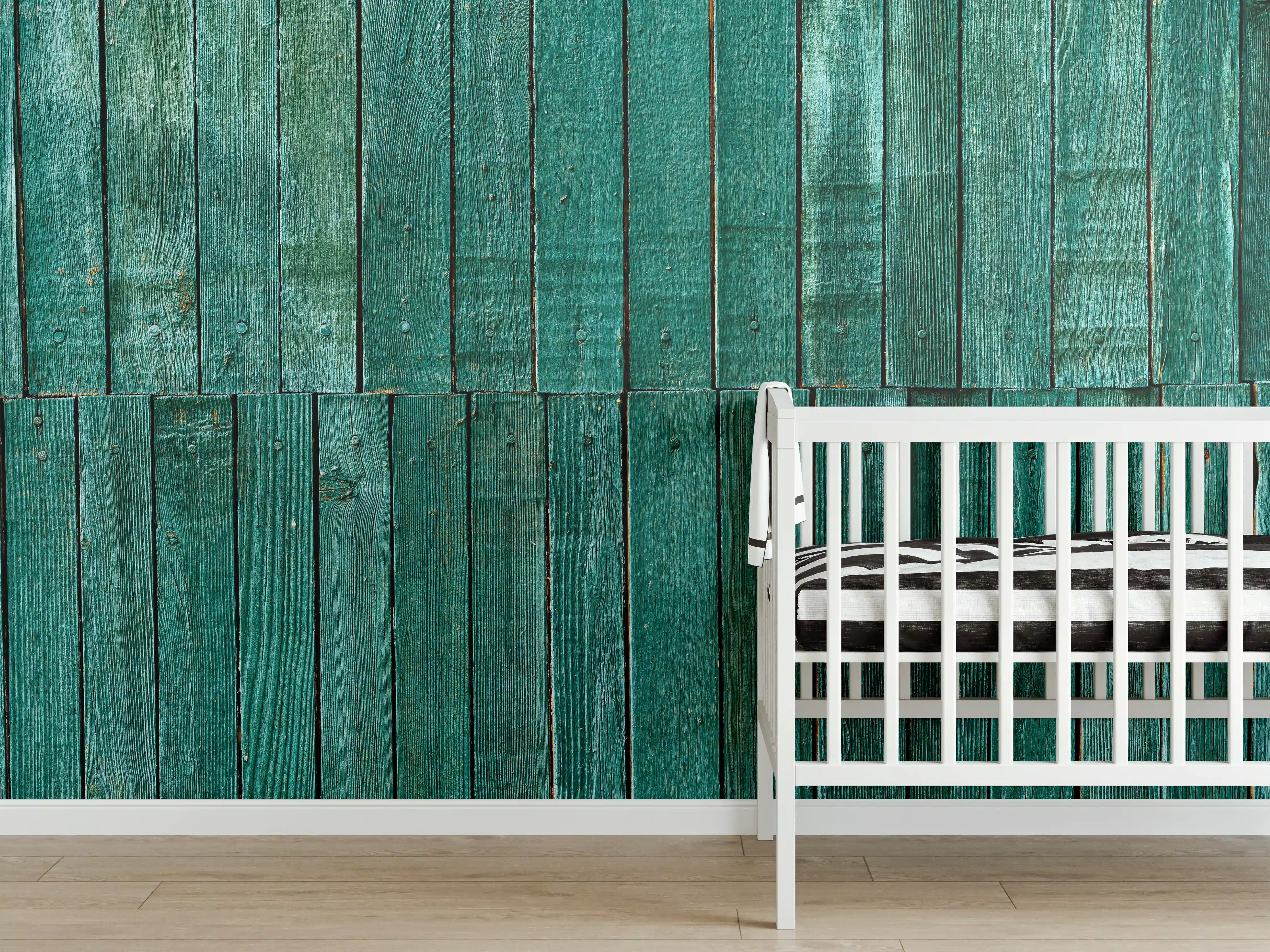 Babyzimmer Wandgestaltung - Bläuliche Holzbretter