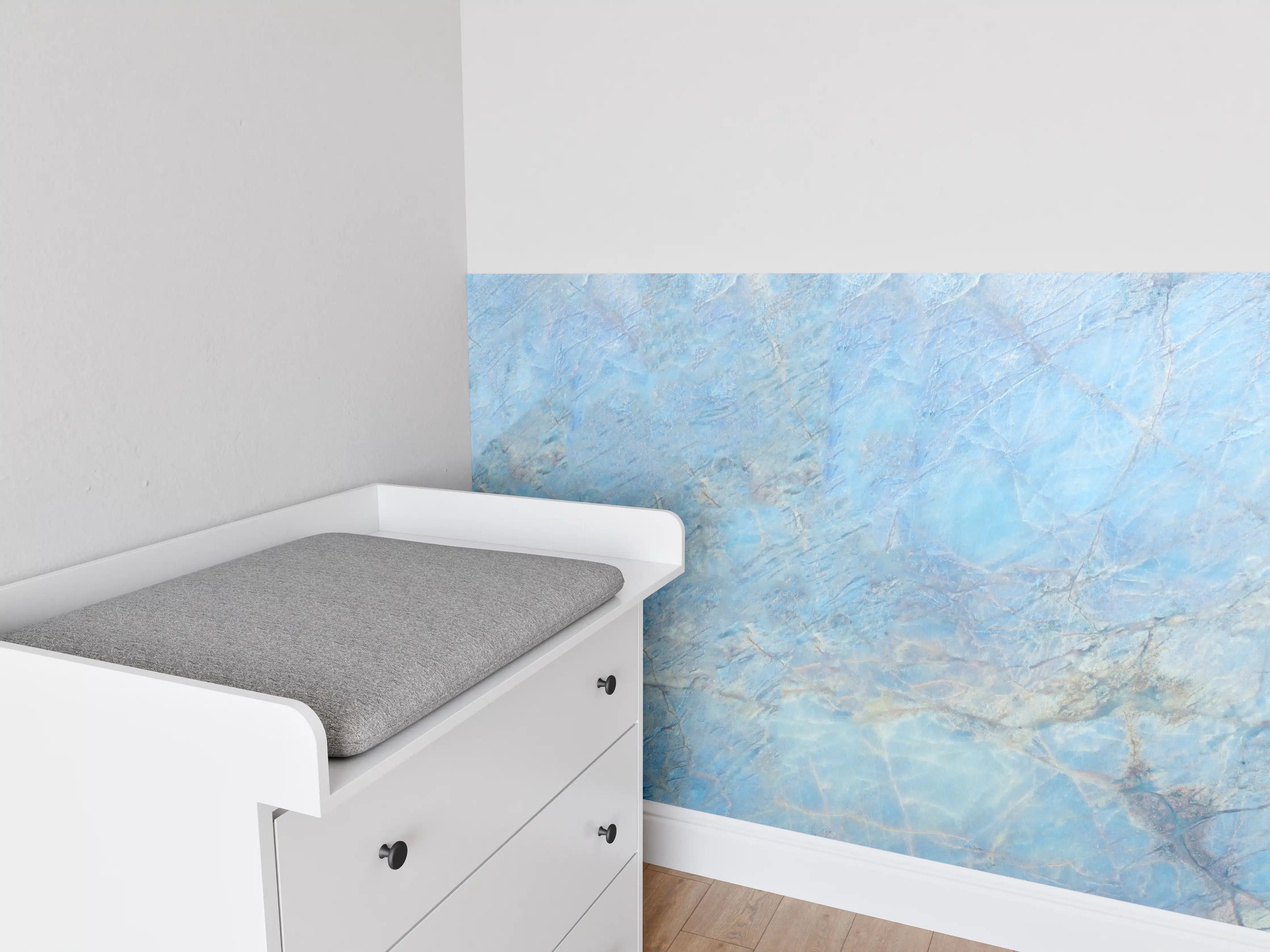 Babyzimmer Wandgestaltung - Bläulicher Marmor