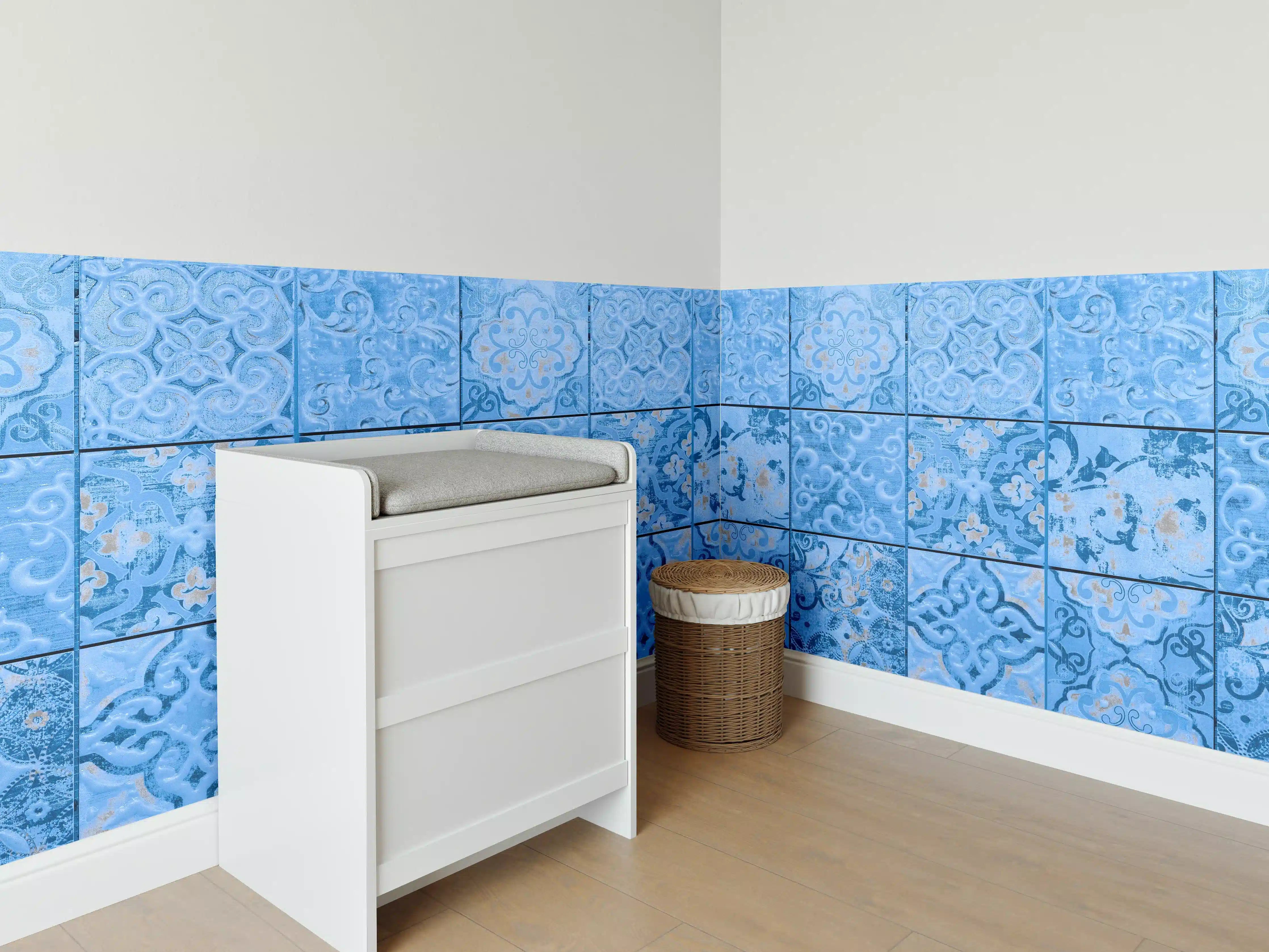 Babyzimmer Wandgestaltung - Blaue rechteckige Vintage Zementfliesen