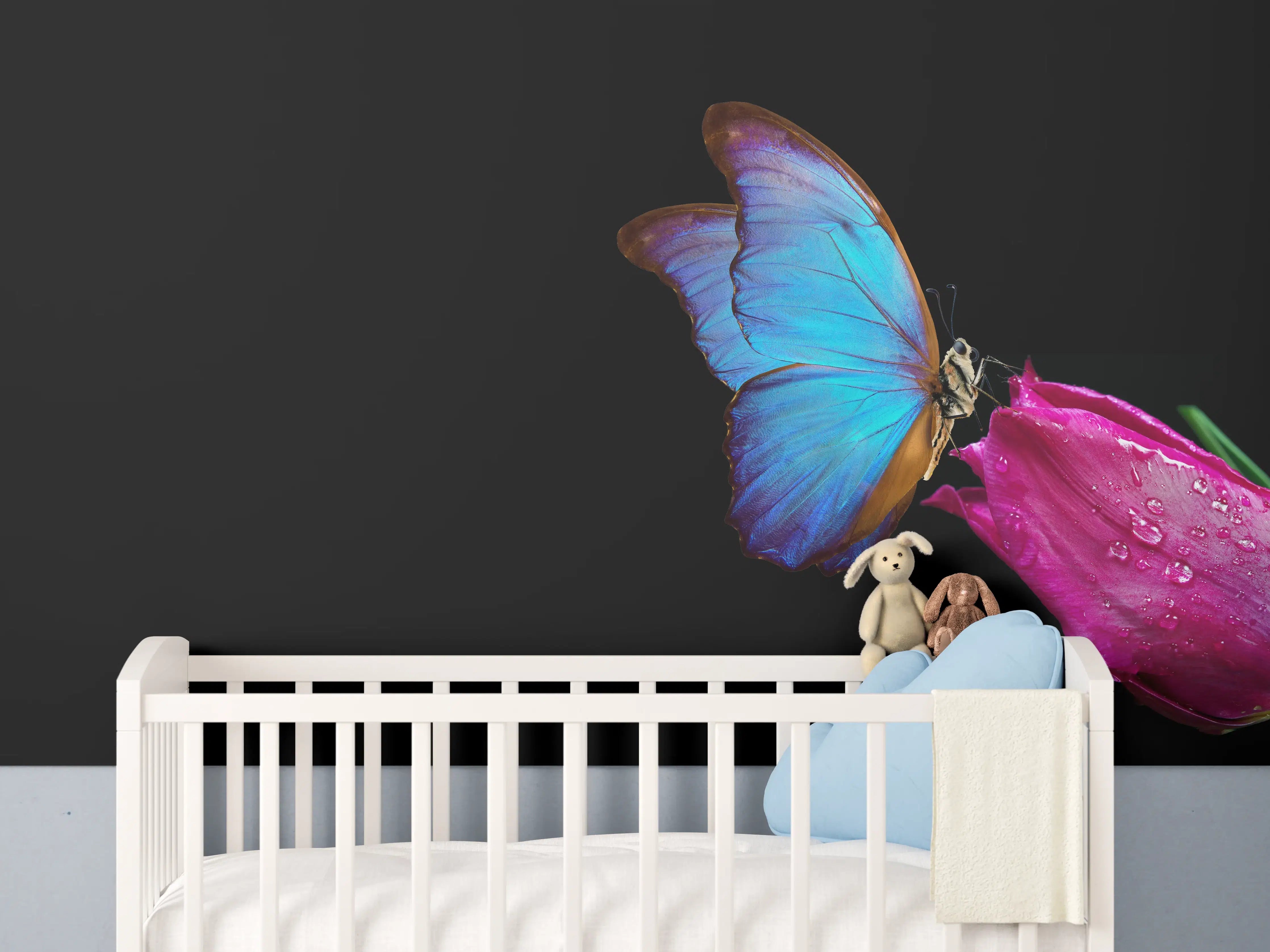 Babyzimmer Wandgestaltung - Blauer Morphofalter - schwarzer Hintergrund