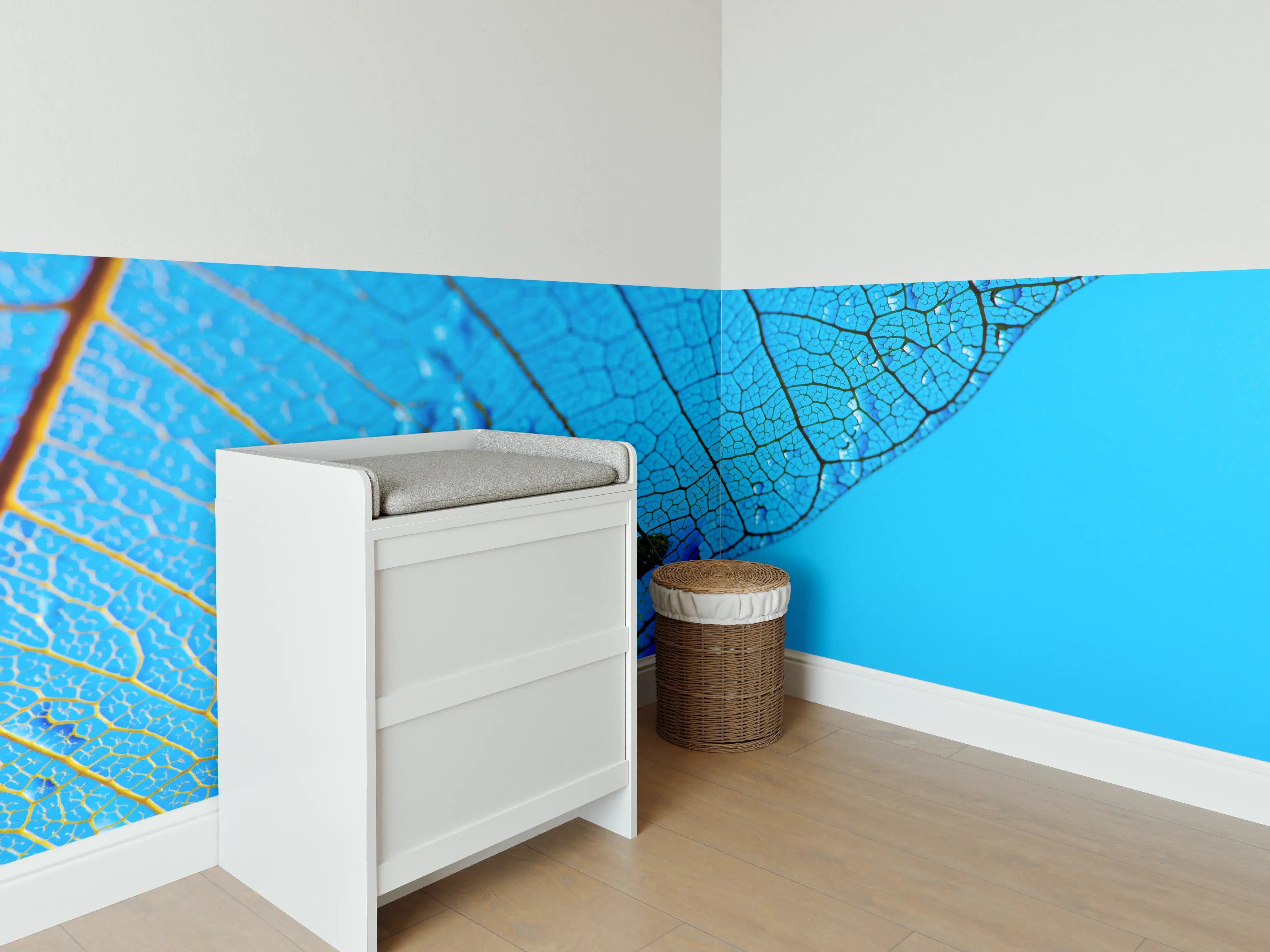 Babyzimmer Wandgestaltung - Blaues Makro Blattgeäder