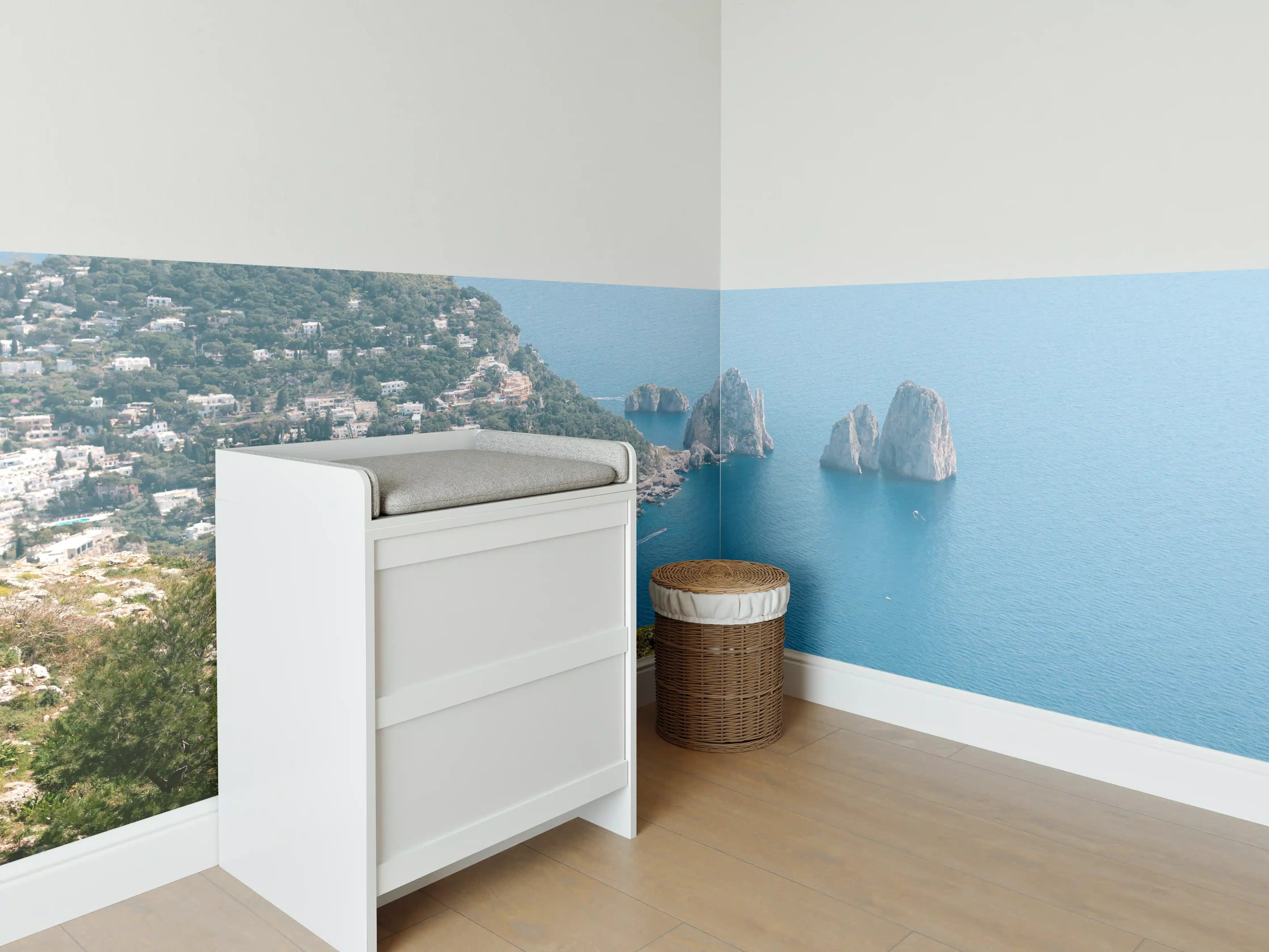 Babyzimmer Wandgestaltung - Blaues Meer an Italiens Küste