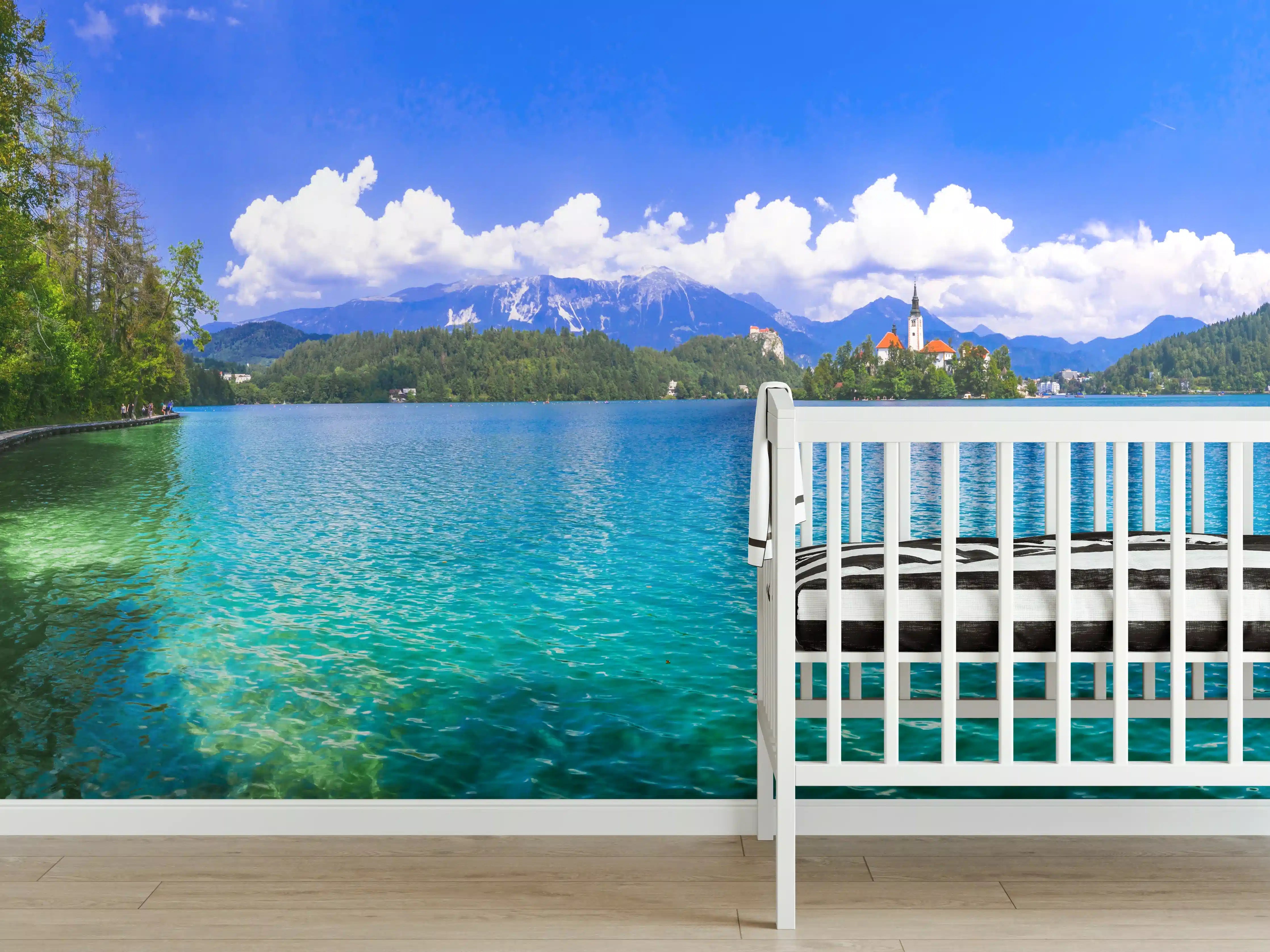 Babyzimmer Wandgestaltung - Bleder See in Slowenien 1