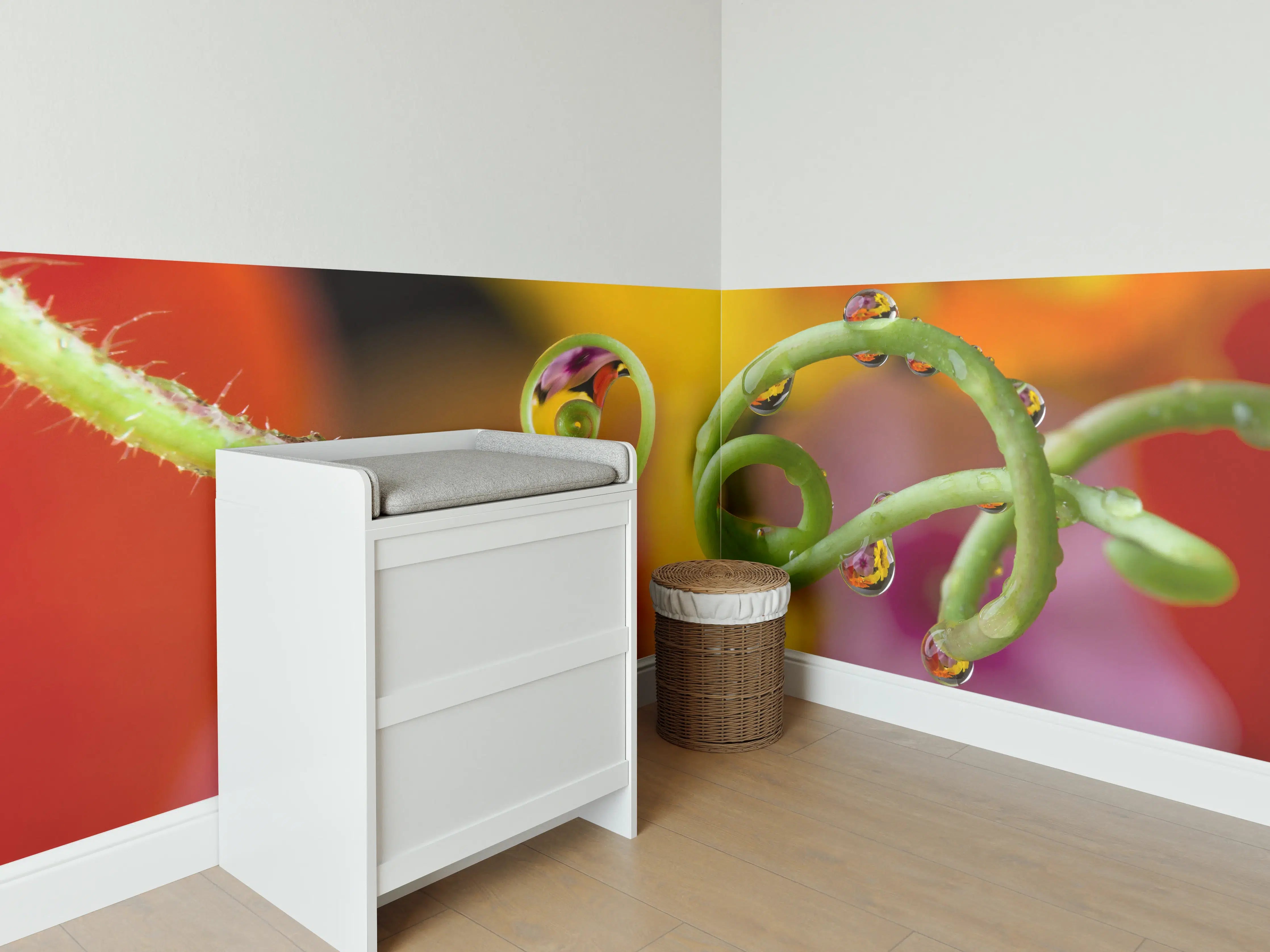 Babyzimmer Wandgestaltung - Blume mit abstrakten Tropfen