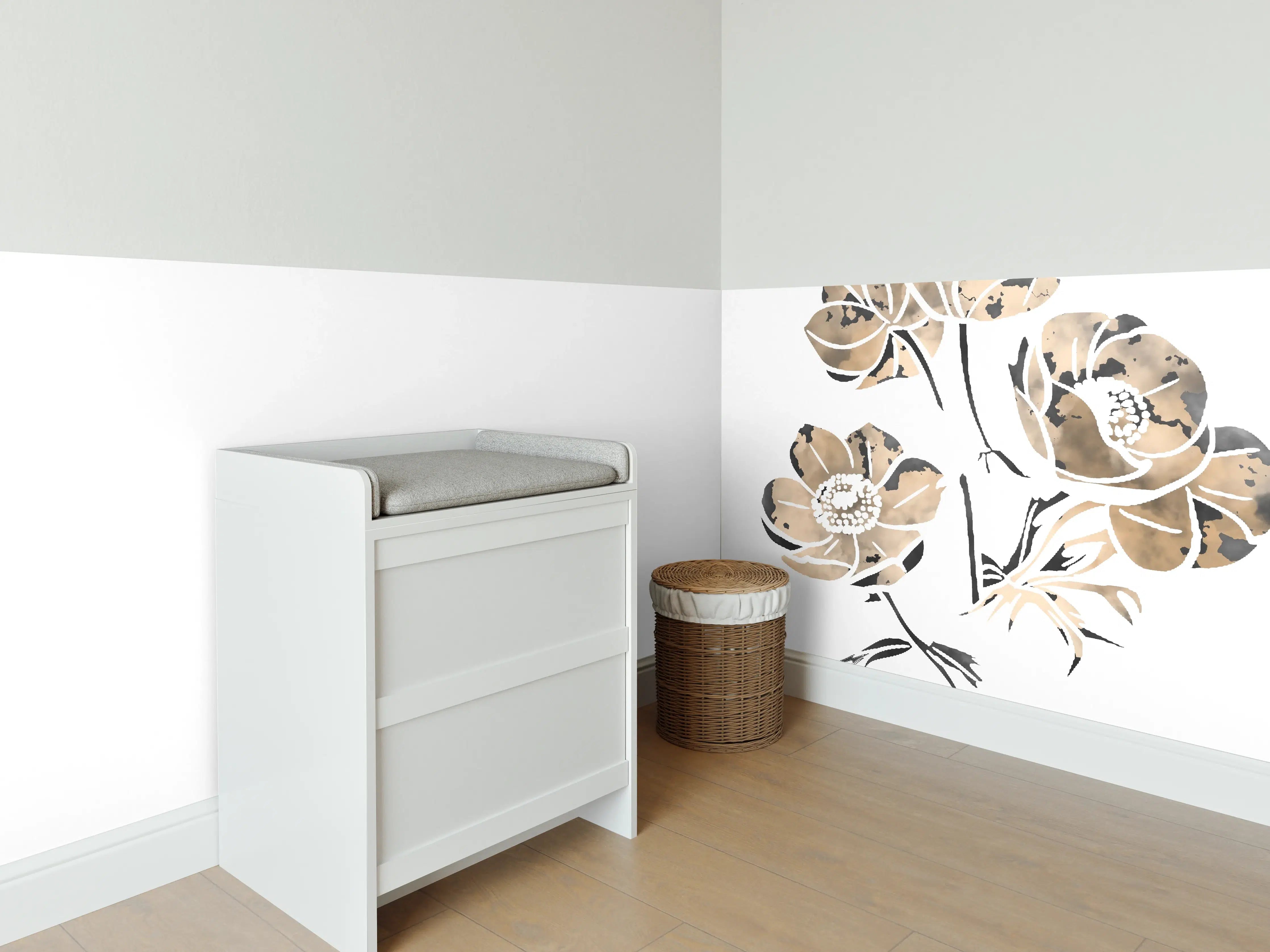 Babyzimmer Wandgestaltung - Blumen auf weißem Hintergrund - Aquarell