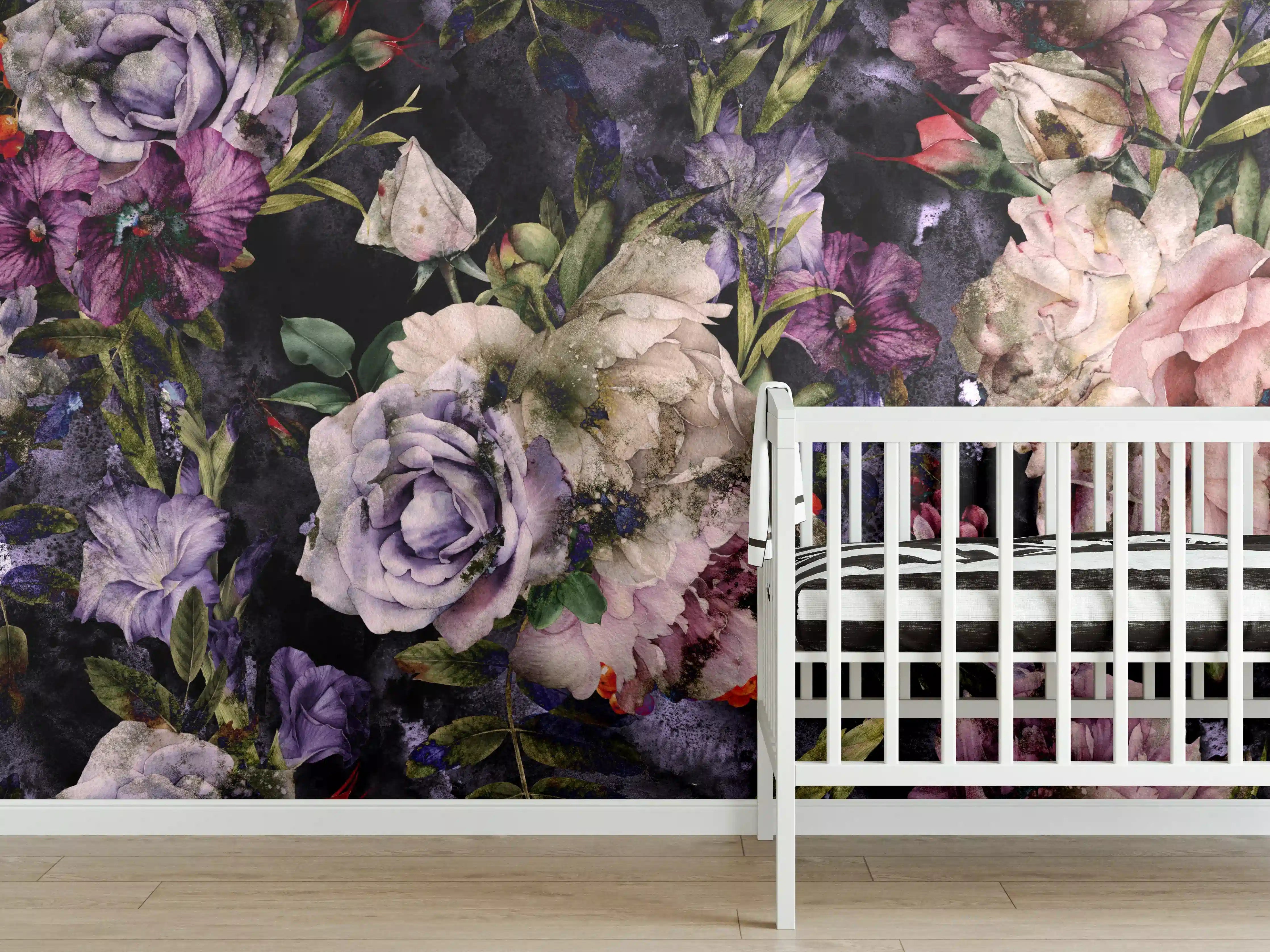 Babyzimmer Wandgestaltung - Blumenmeer in sanften Lilato- und Creme-Tönen