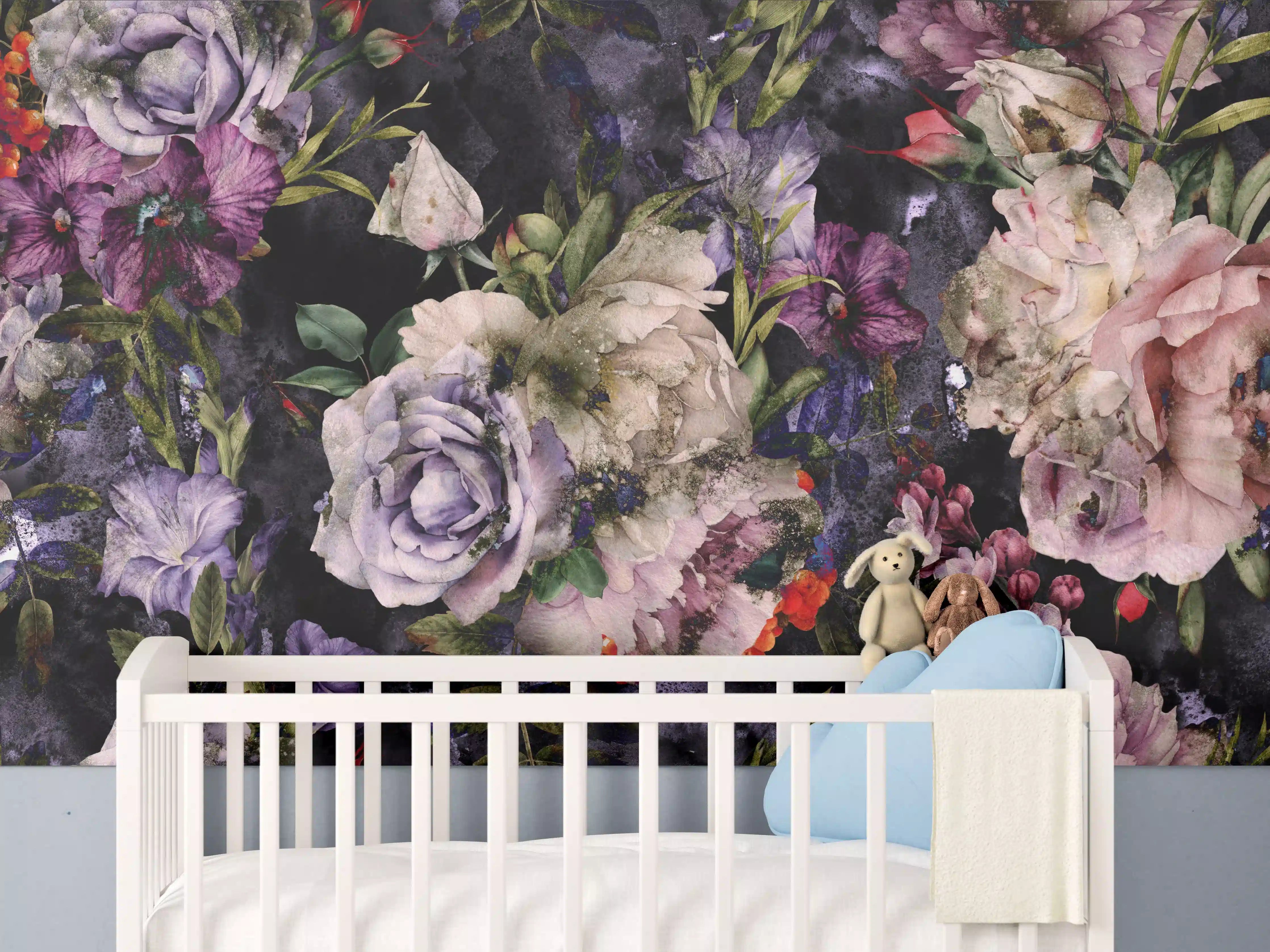 Babyzimmer Wandgestaltung - Blumenmeer in sanften Lilato- und Creme-Tönen