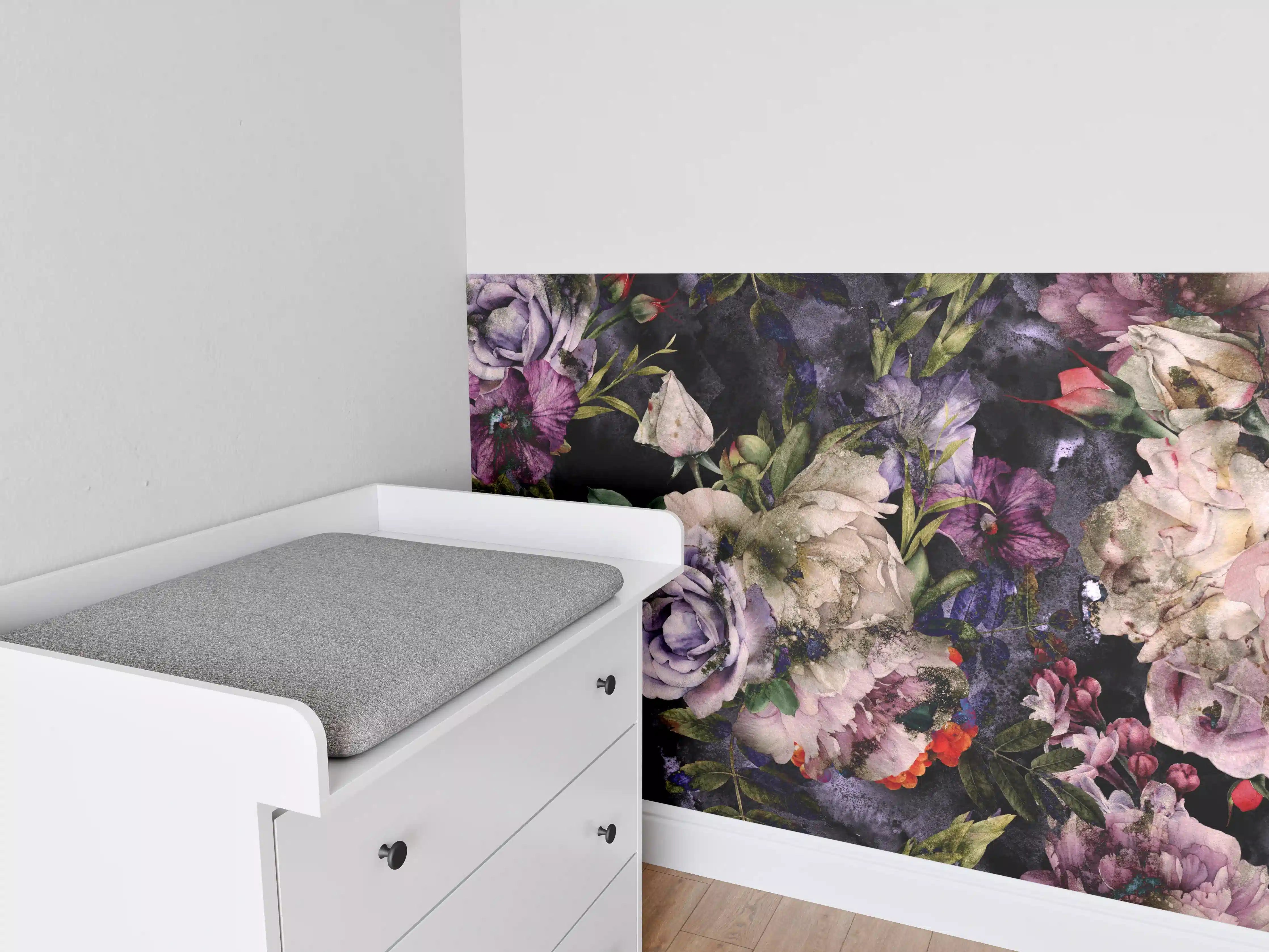 Babyzimmer Wandgestaltung - Blumenmeer in sanften Lilato- und Creme-Tönen