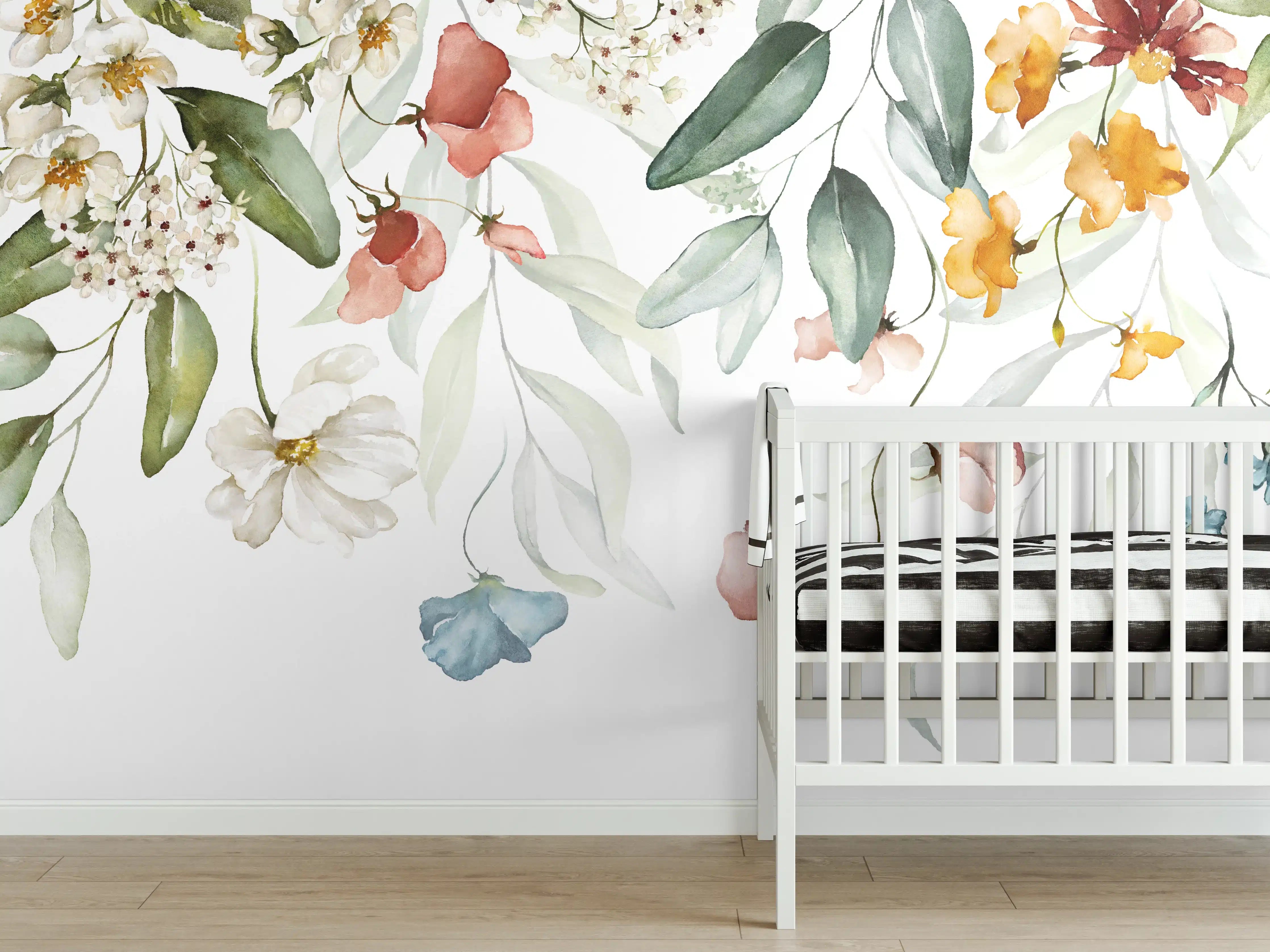 Babyzimmer Wandgestaltung - Blumenstrauß-Bordüre auf weißem Grund
