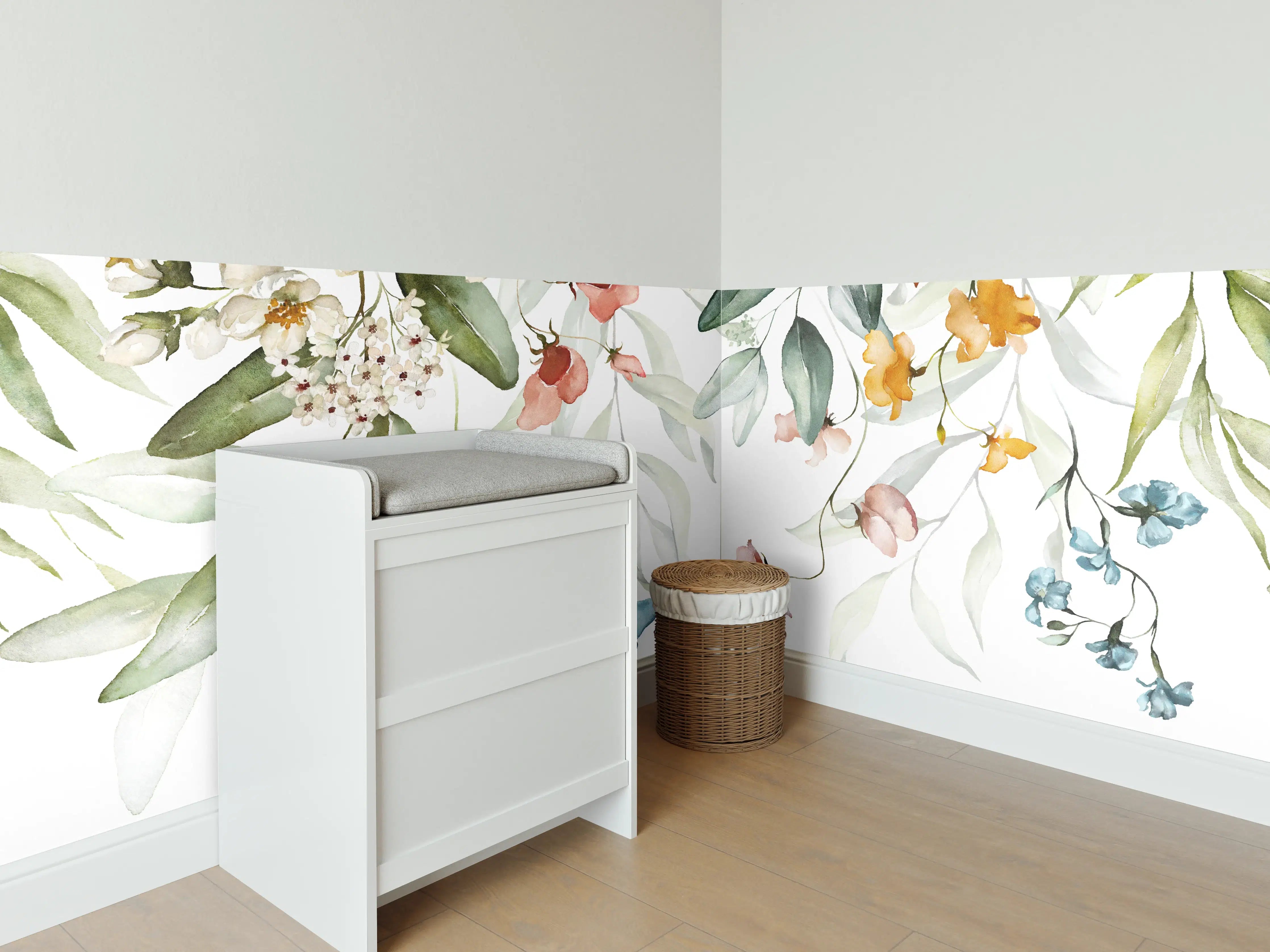 Babyzimmer Wandgestaltung - Blumenstrauß-Bordüre auf weißem Grund