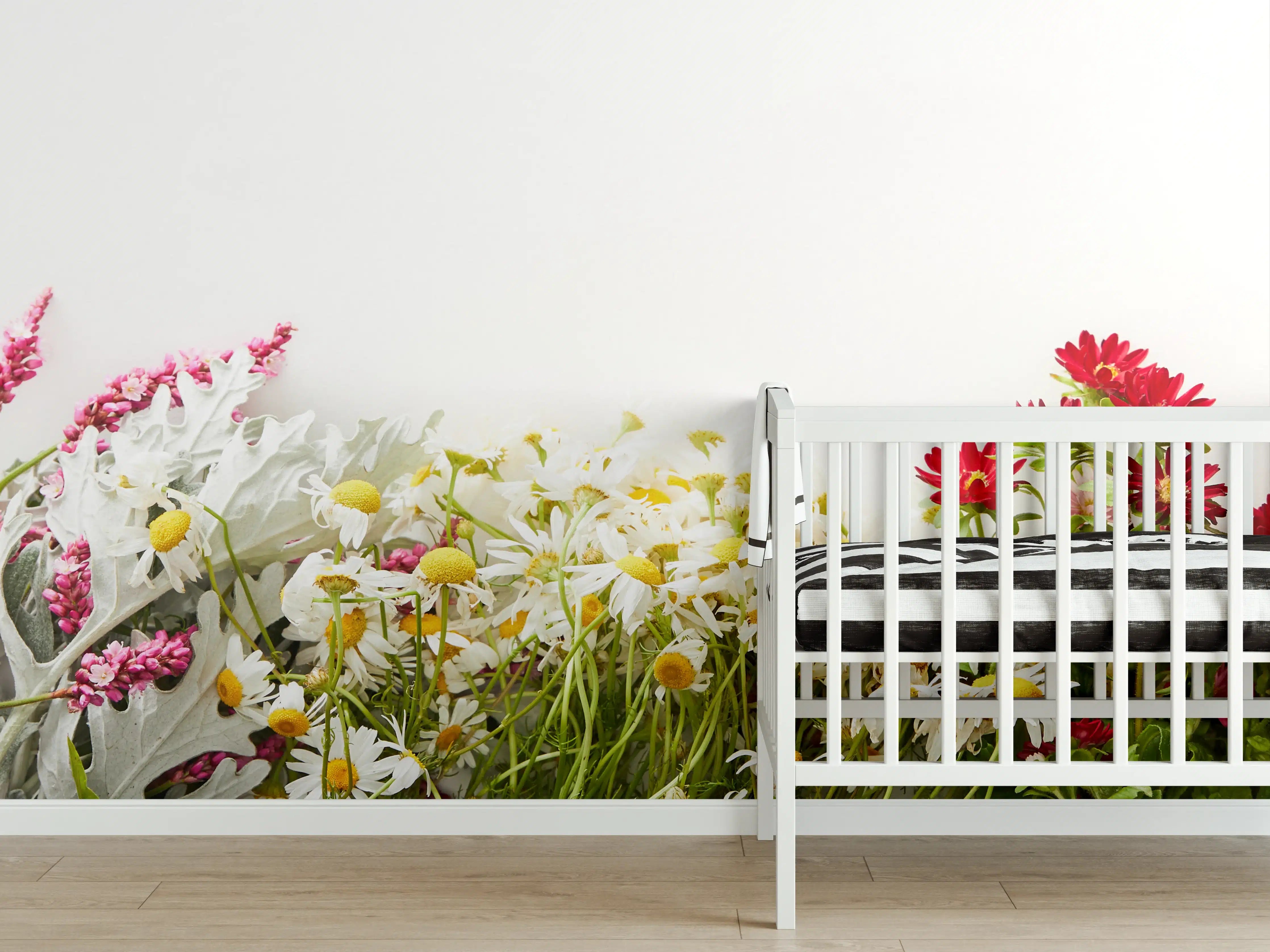 Babyzimmer Wandgestaltung - Blumenwiese in bunten Farben