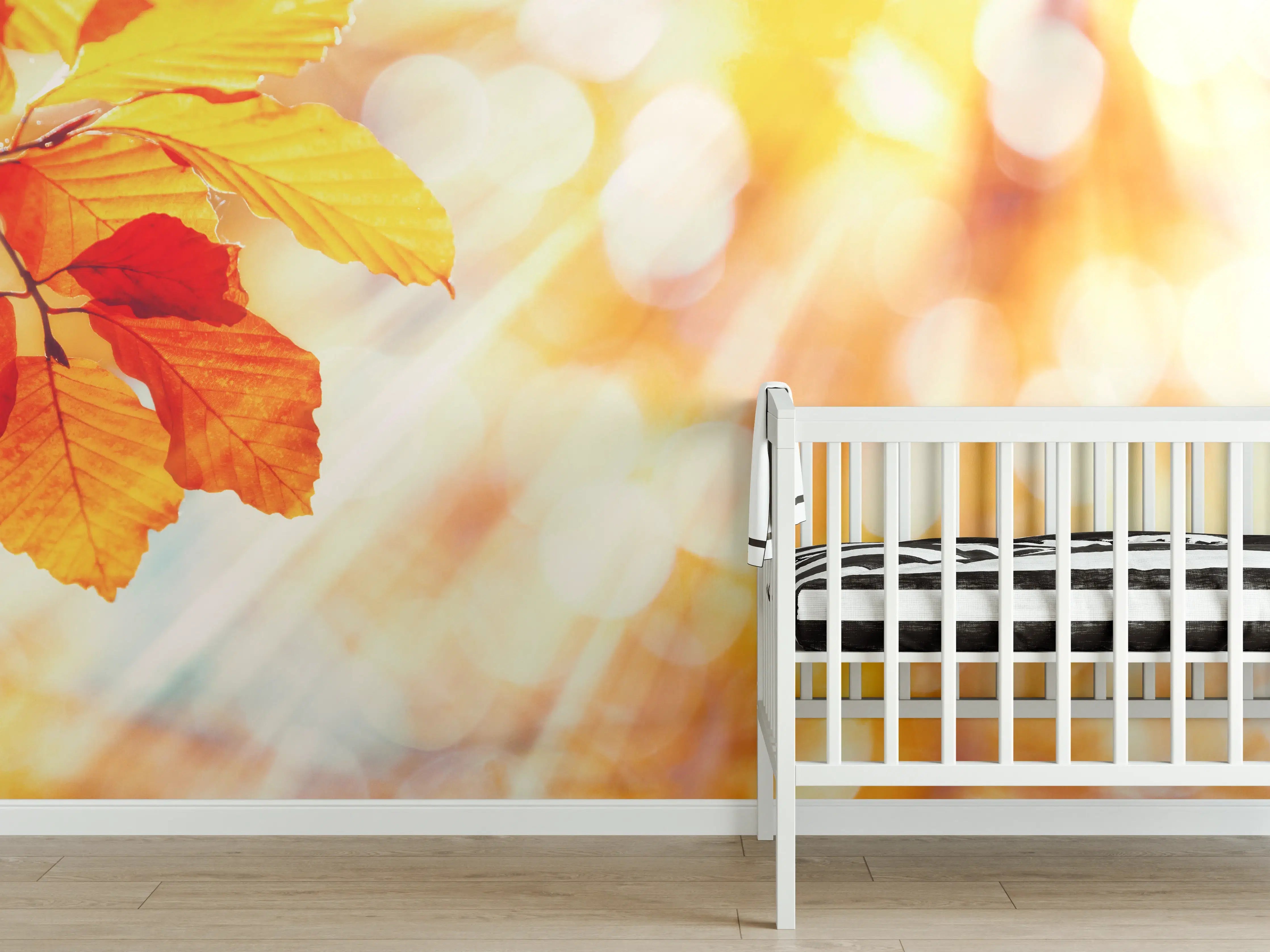 Babyzimmer Wandgestaltung - Buchenblätter im Sonnenschein 