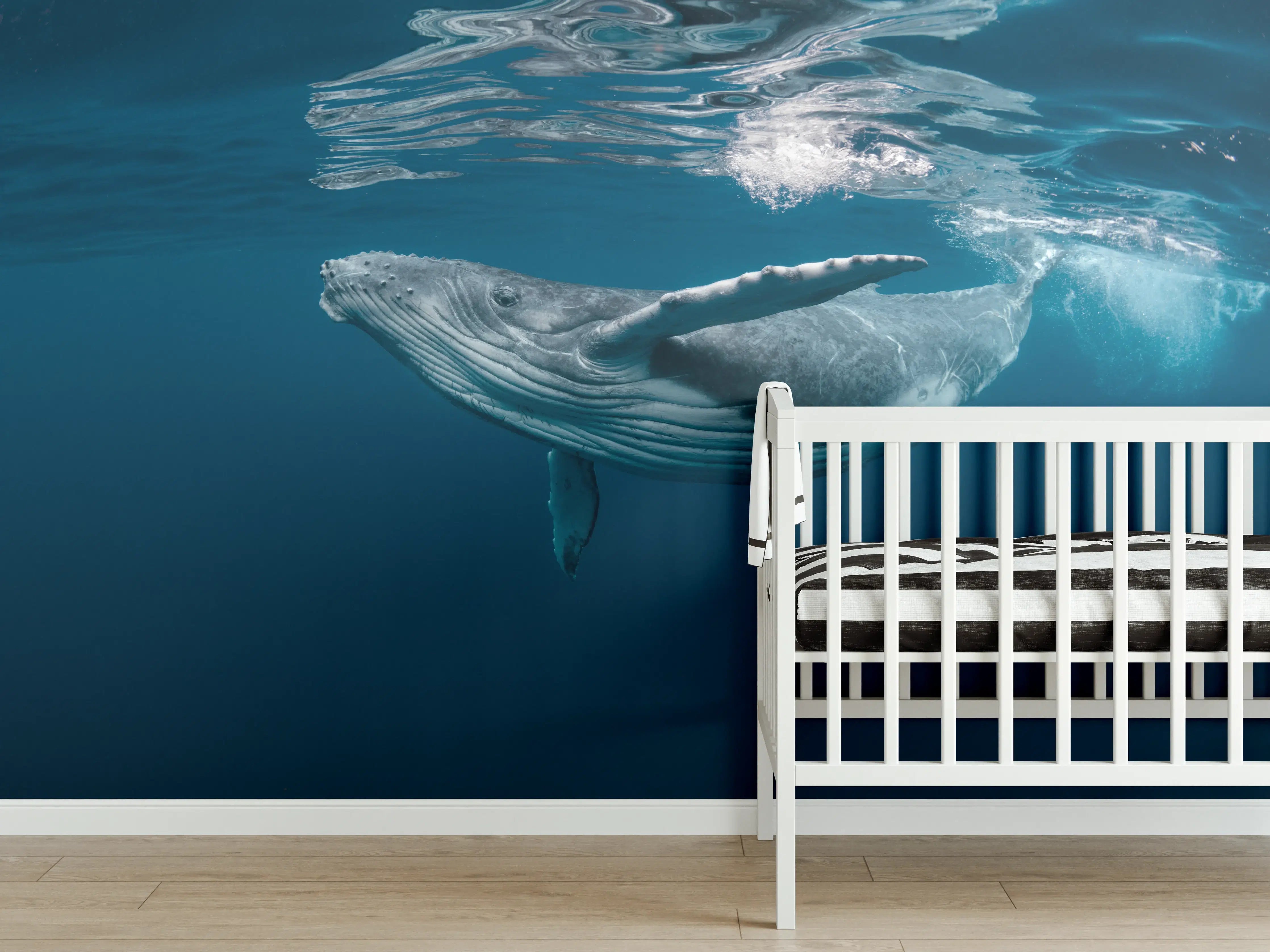 Babyzimmer Wandgestaltung - Buckelbaby - nähe Wasseroberfläche