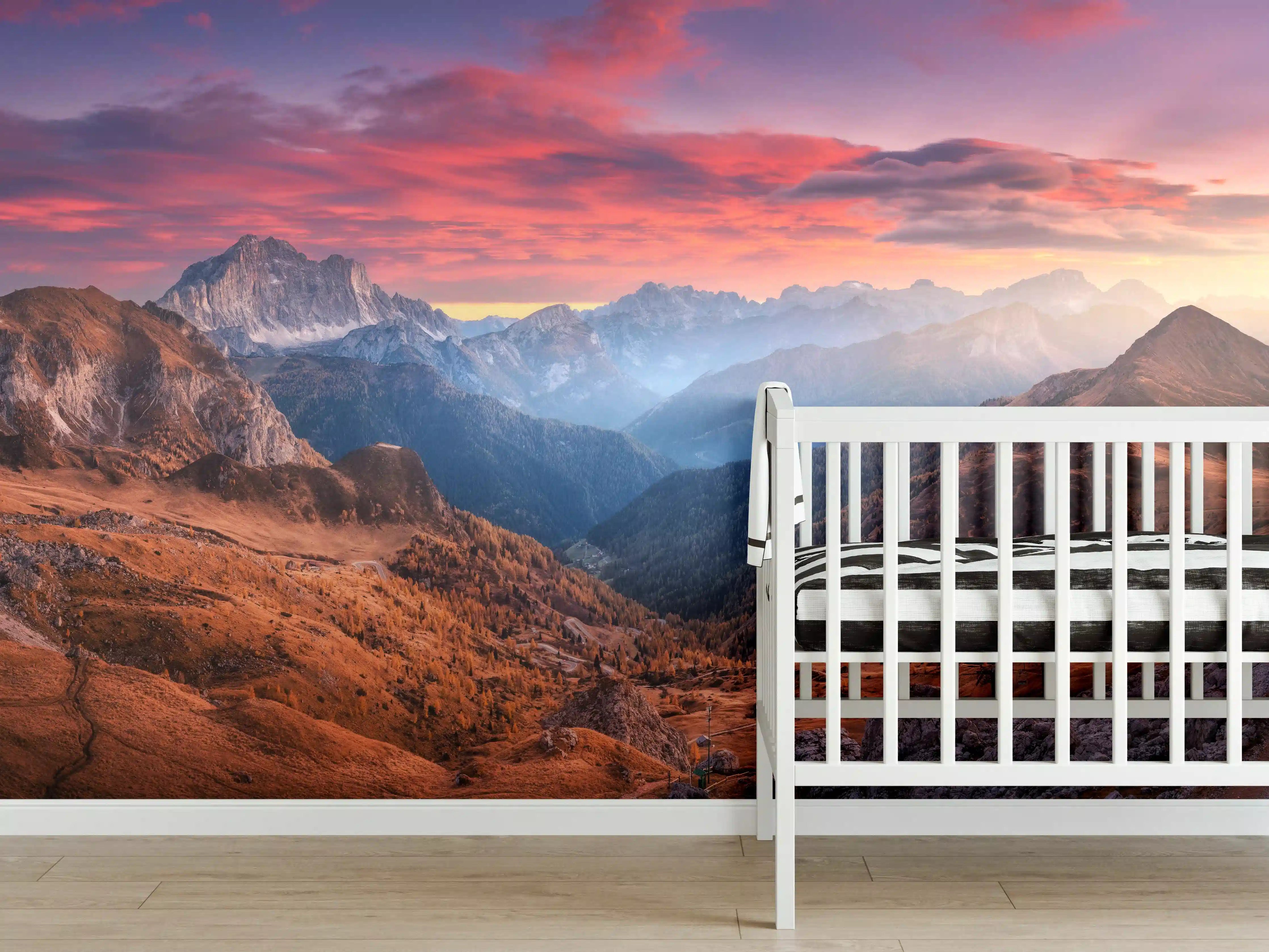 Babyzimmer Wandgestaltung - Bunt roter Himmel