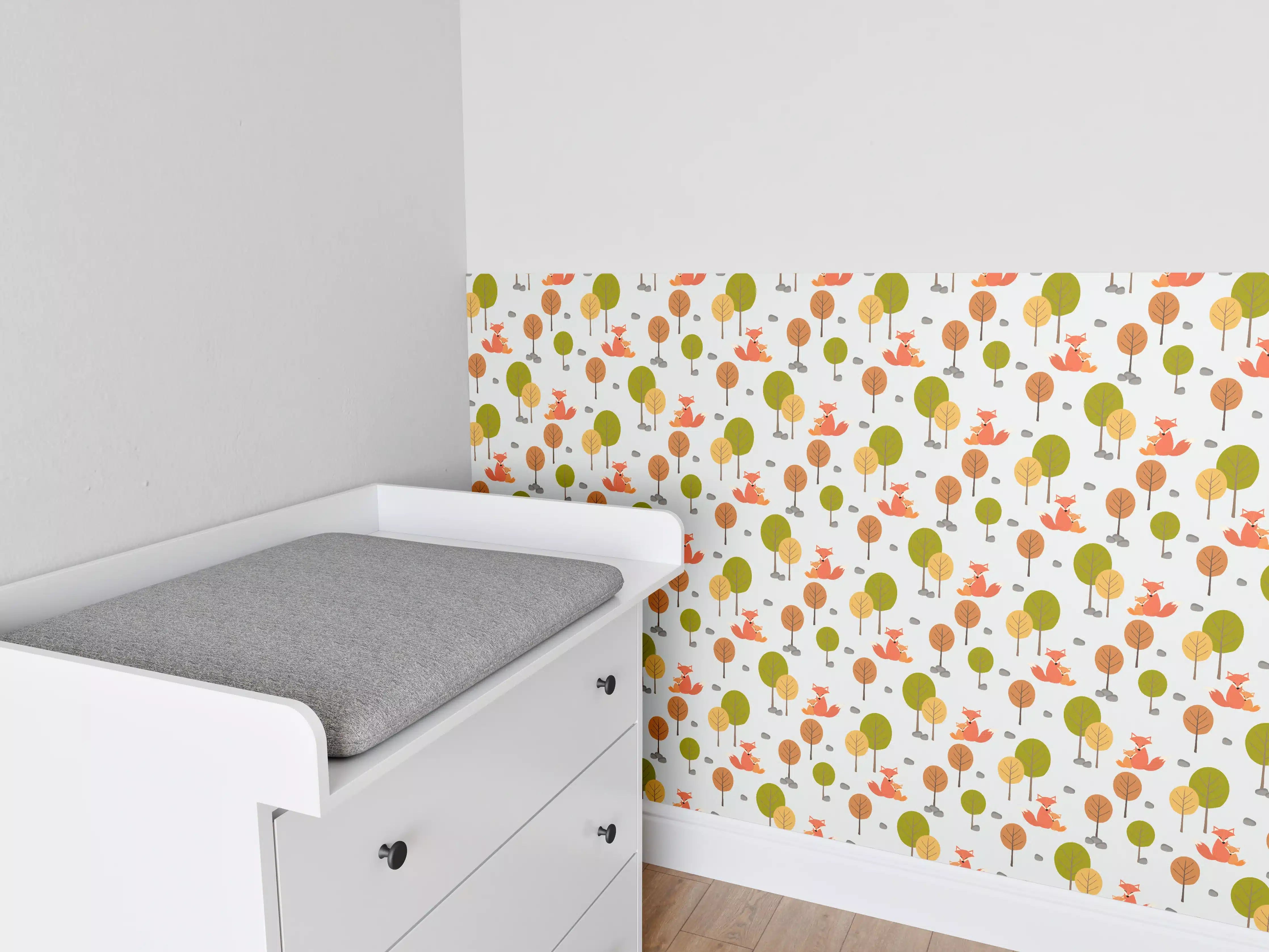 Babyzimmer Wandgestaltung - Bunte Baum-Muster mit freundlichen Farben