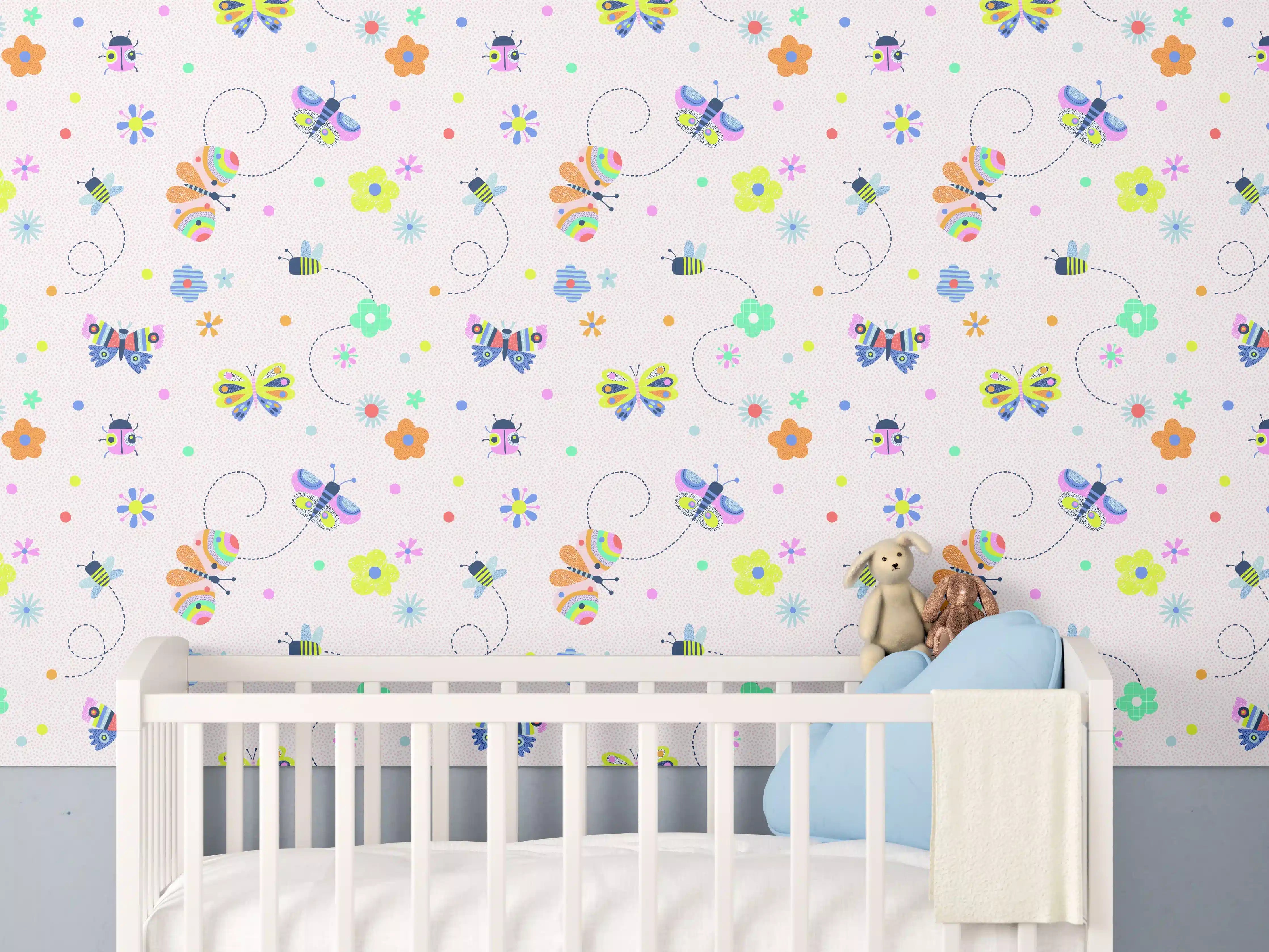 Babyzimmer Wandgestaltung - Bunte Blumen und Insekten Muster