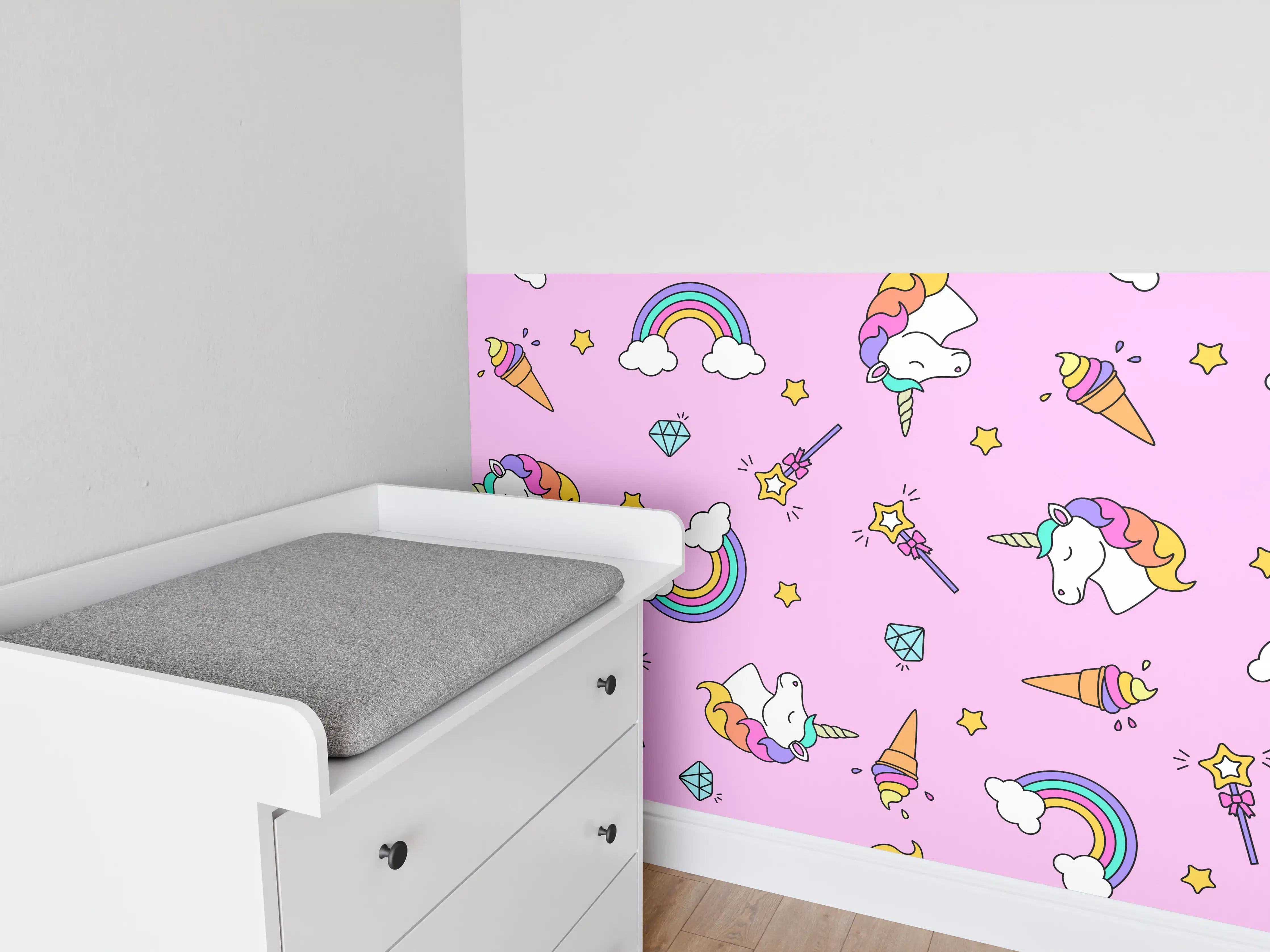Babyzimmer Wandgestaltung - Bunte Einhorn-Wolken-Wonderland