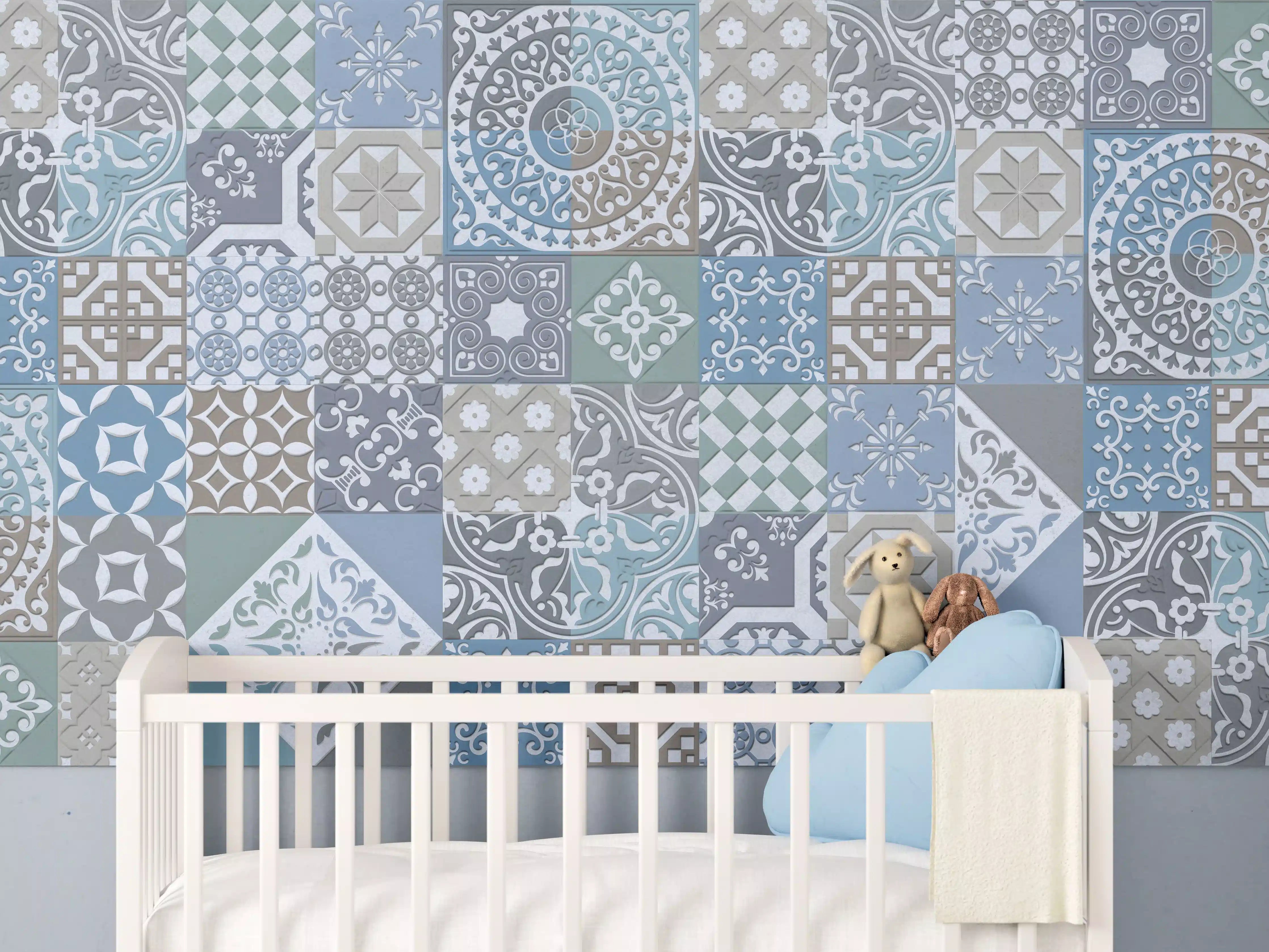 Babyzimmer Wandgestaltung - Bunte Fliesenmuster in Blau, Grau und Grün