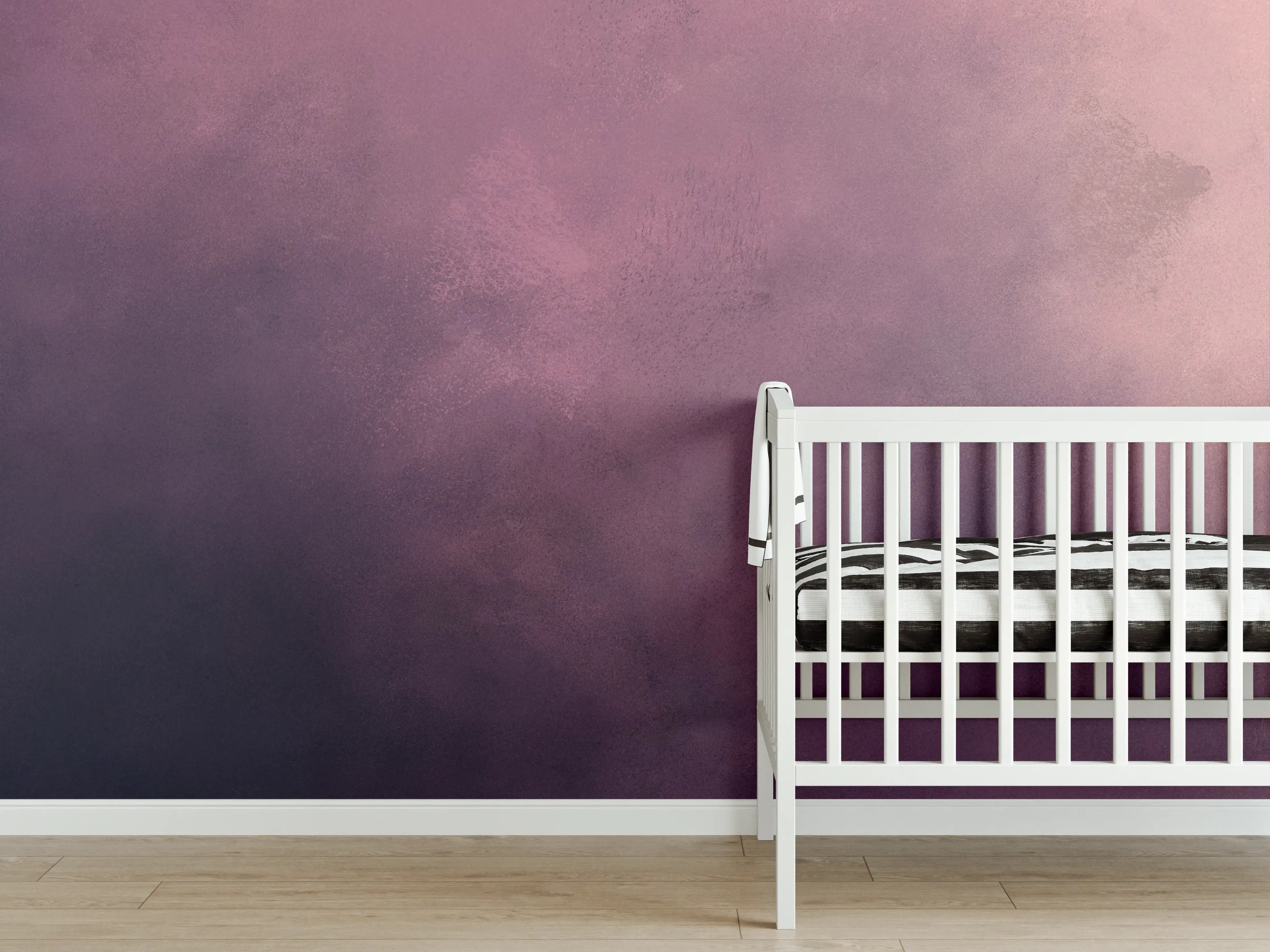 Babyzimmer Wandgestaltung - Bunte Himmelstöne in Violett und Rosa