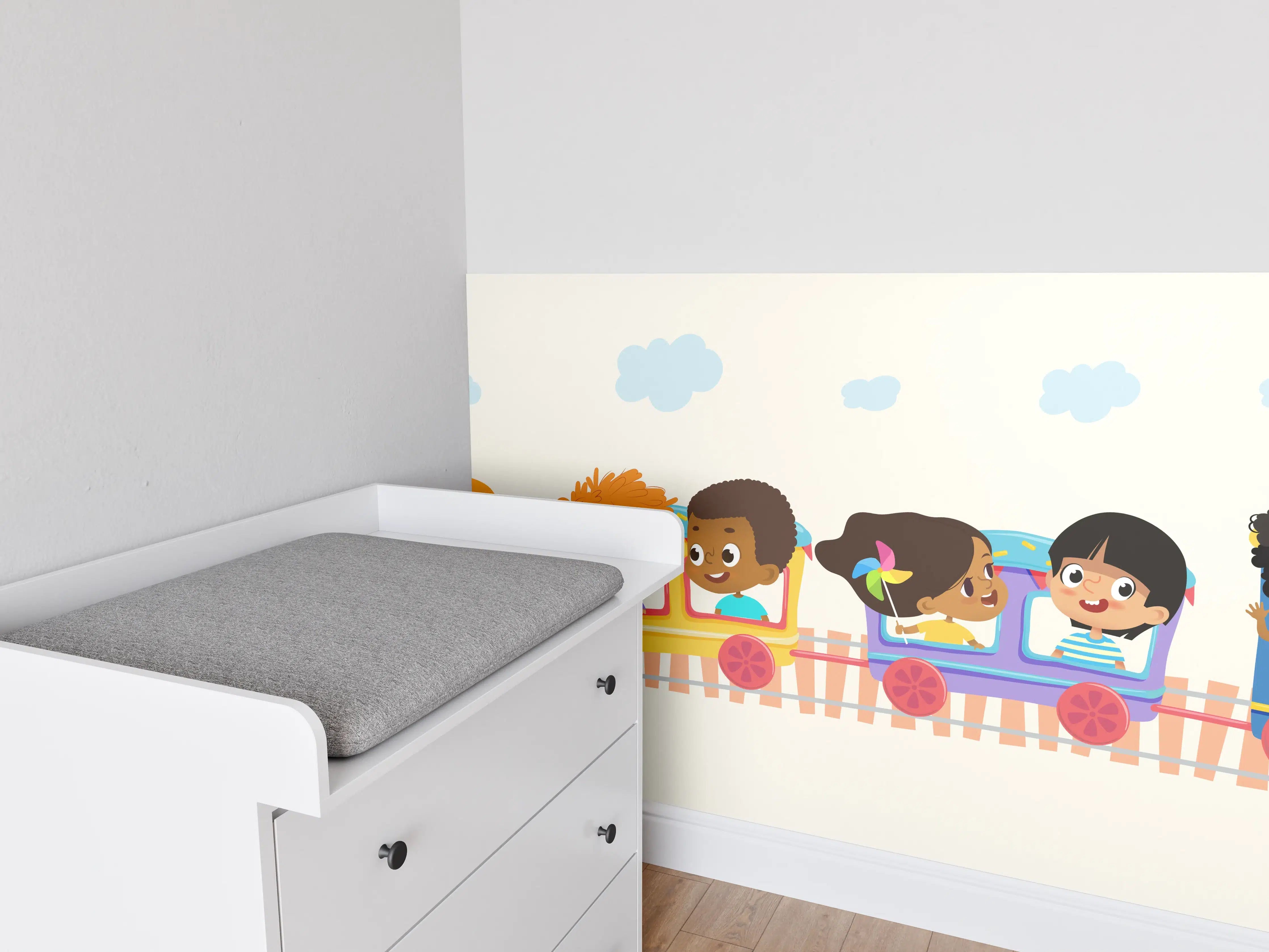 Babyzimmer Wandgestaltung - Bunte Kinderzug mit lachenden Kindern