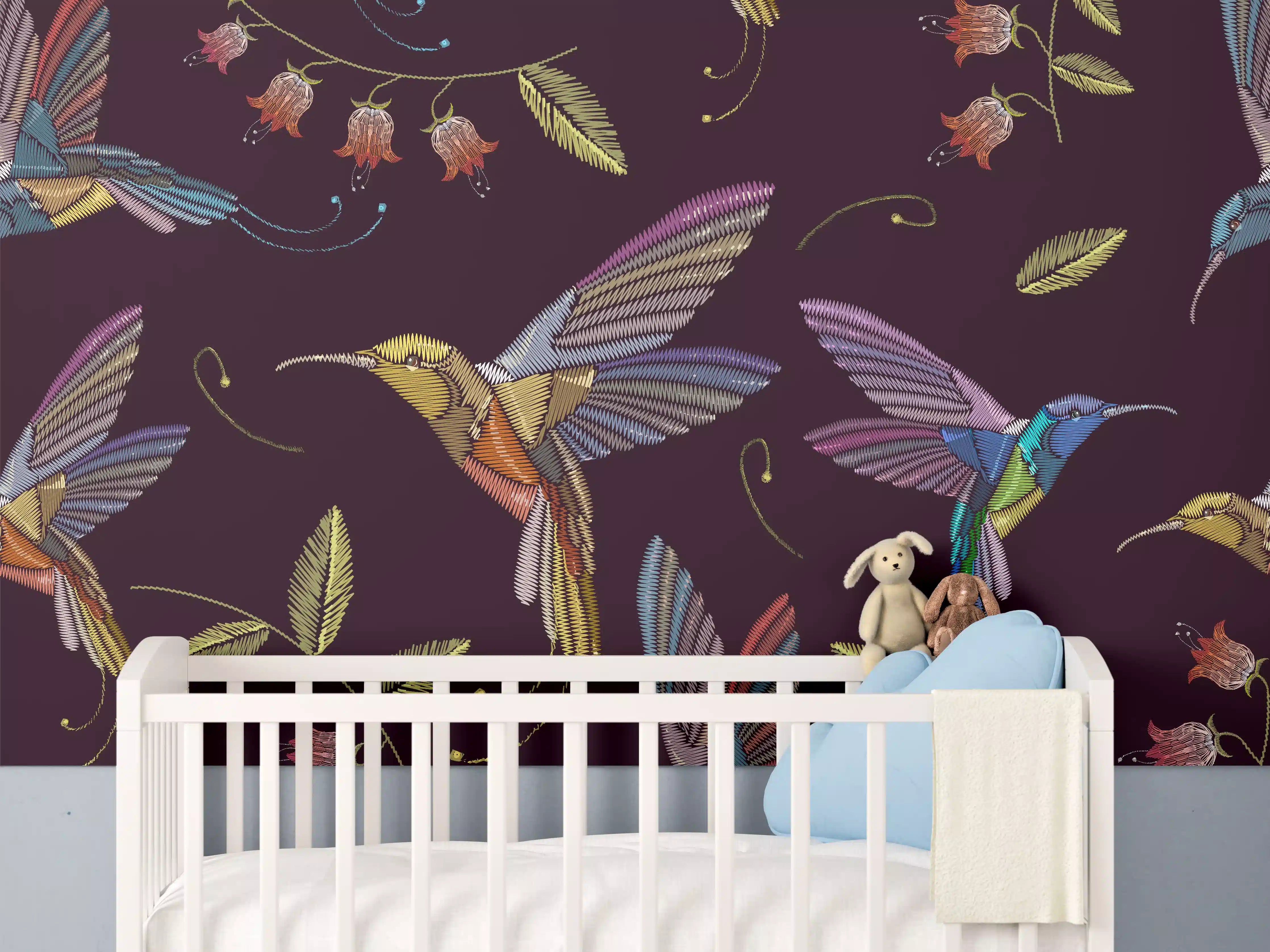 Babyzimmer Wandgestaltung - Bunte Kolibri-Stickerei-Muster