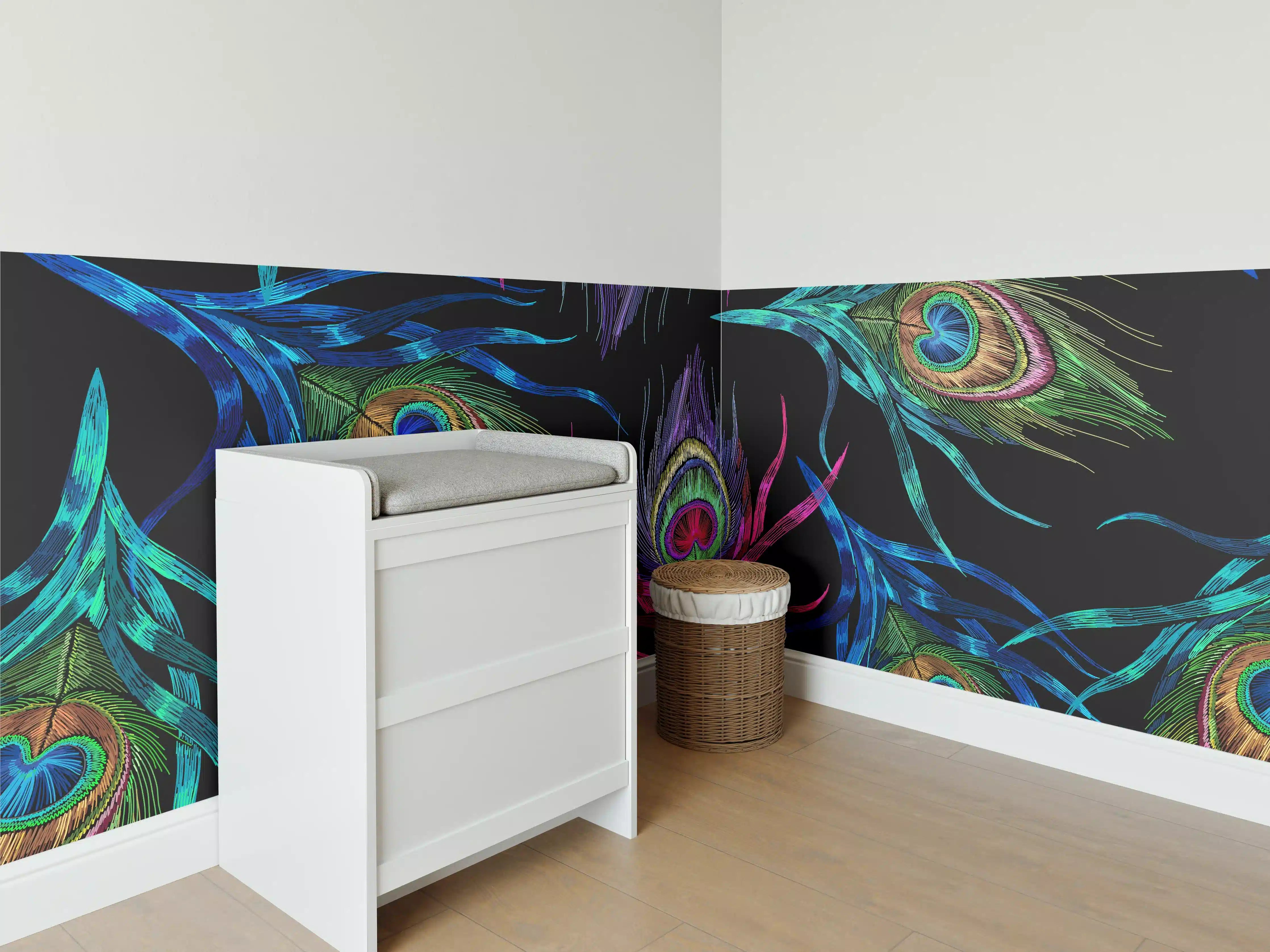 Babyzimmer Wandgestaltung - Bunte Pfauenfedern Muster
