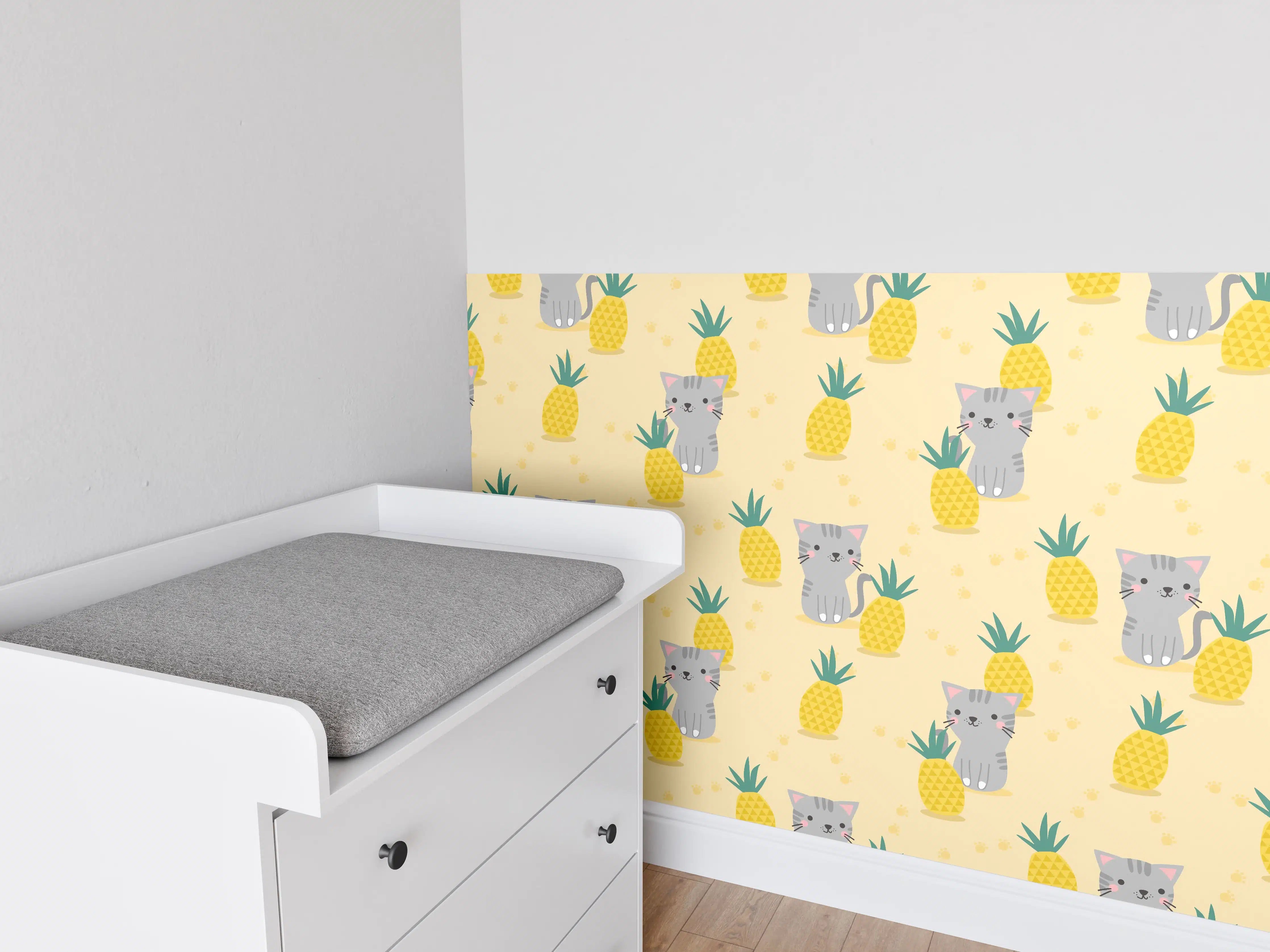 Babyzimmer Wandgestaltung - Bunte Tier- und Ananas-Muster