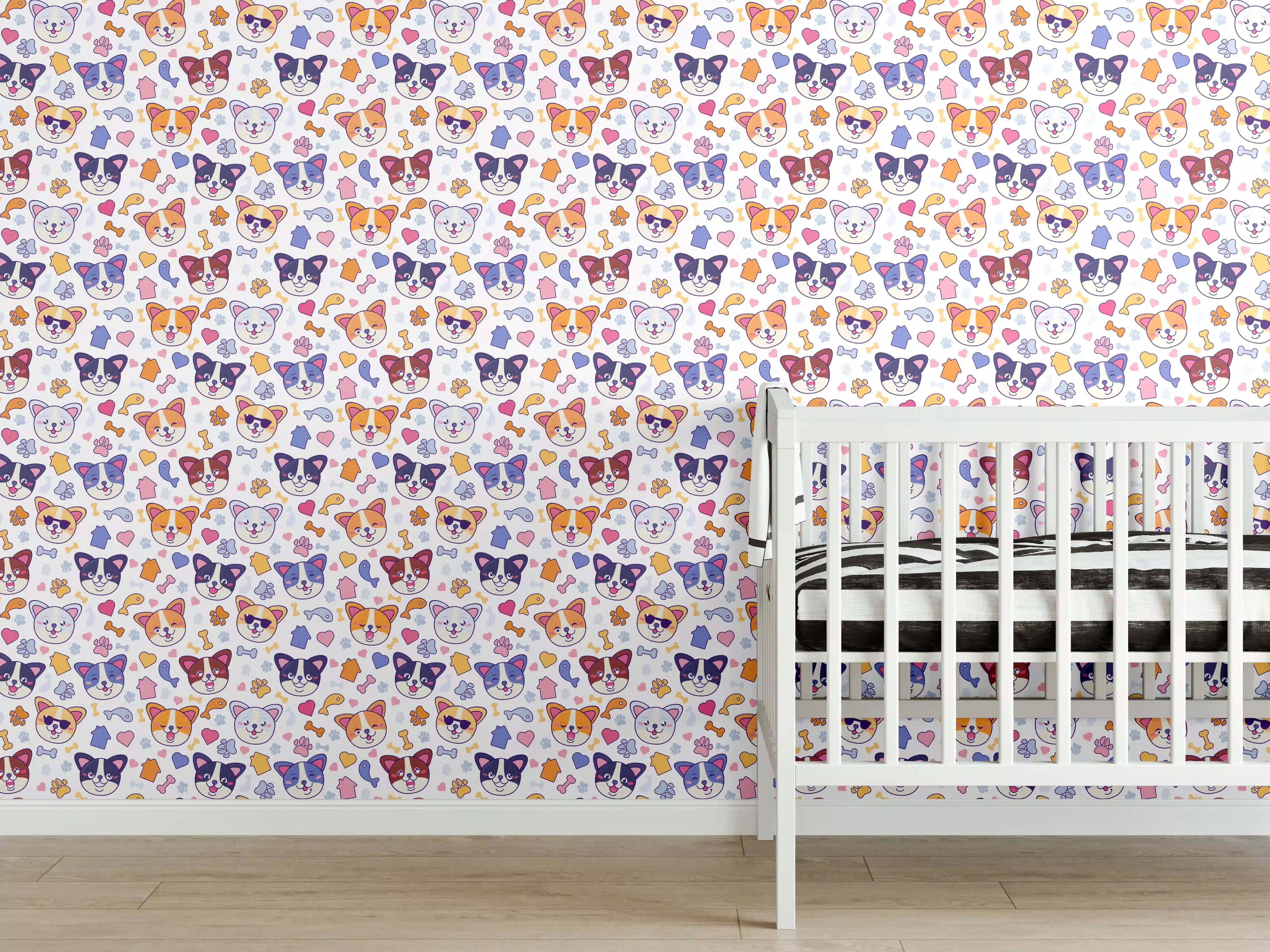 Babyzimmer Wandgestaltung - Bunte Tiermotive mit hellem Hintergrund