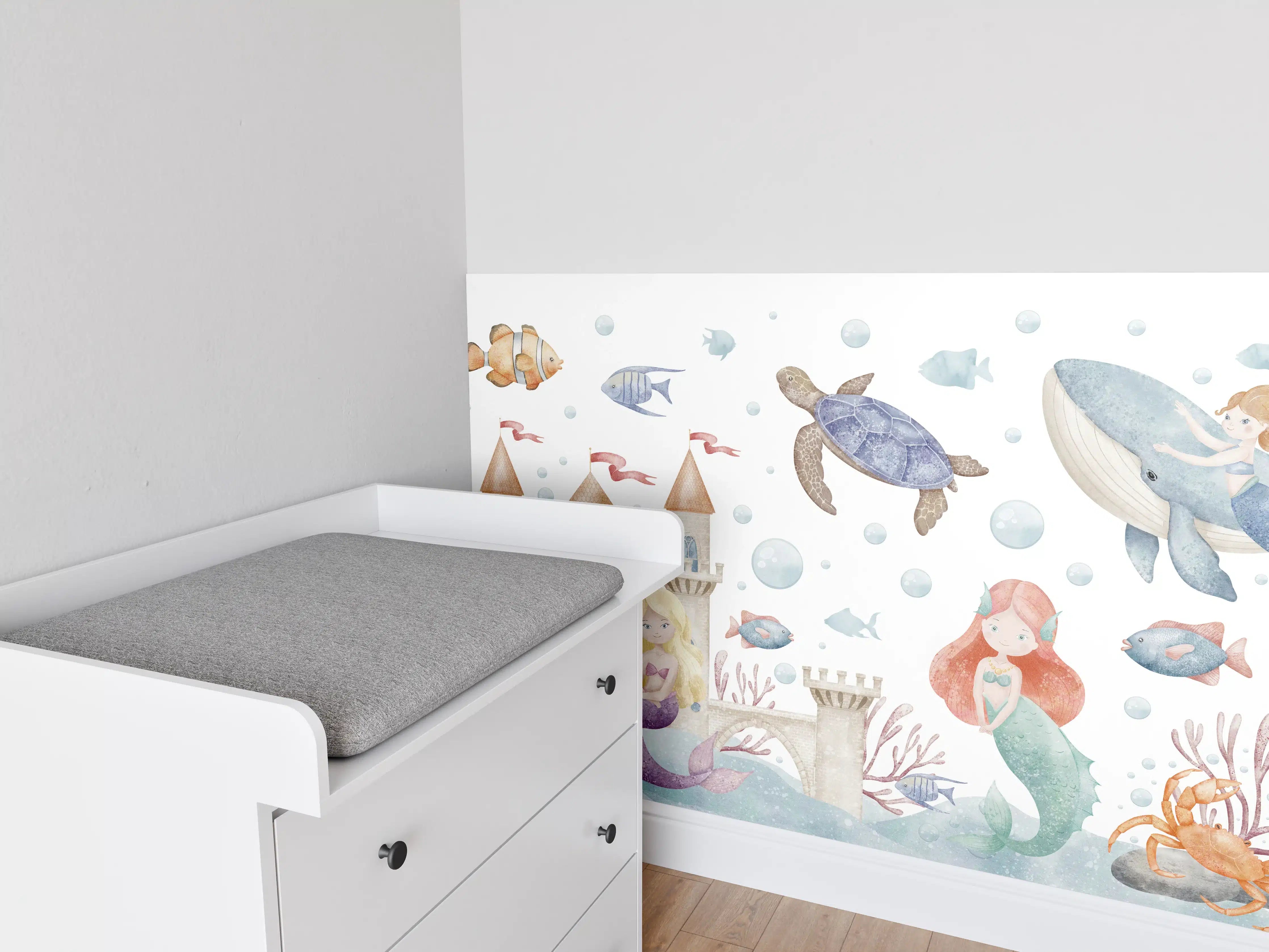 Babyzimmer Wandgestaltung - Bunte Unterwasserwelt mit Meerjungfrau und Meeresbewohnern