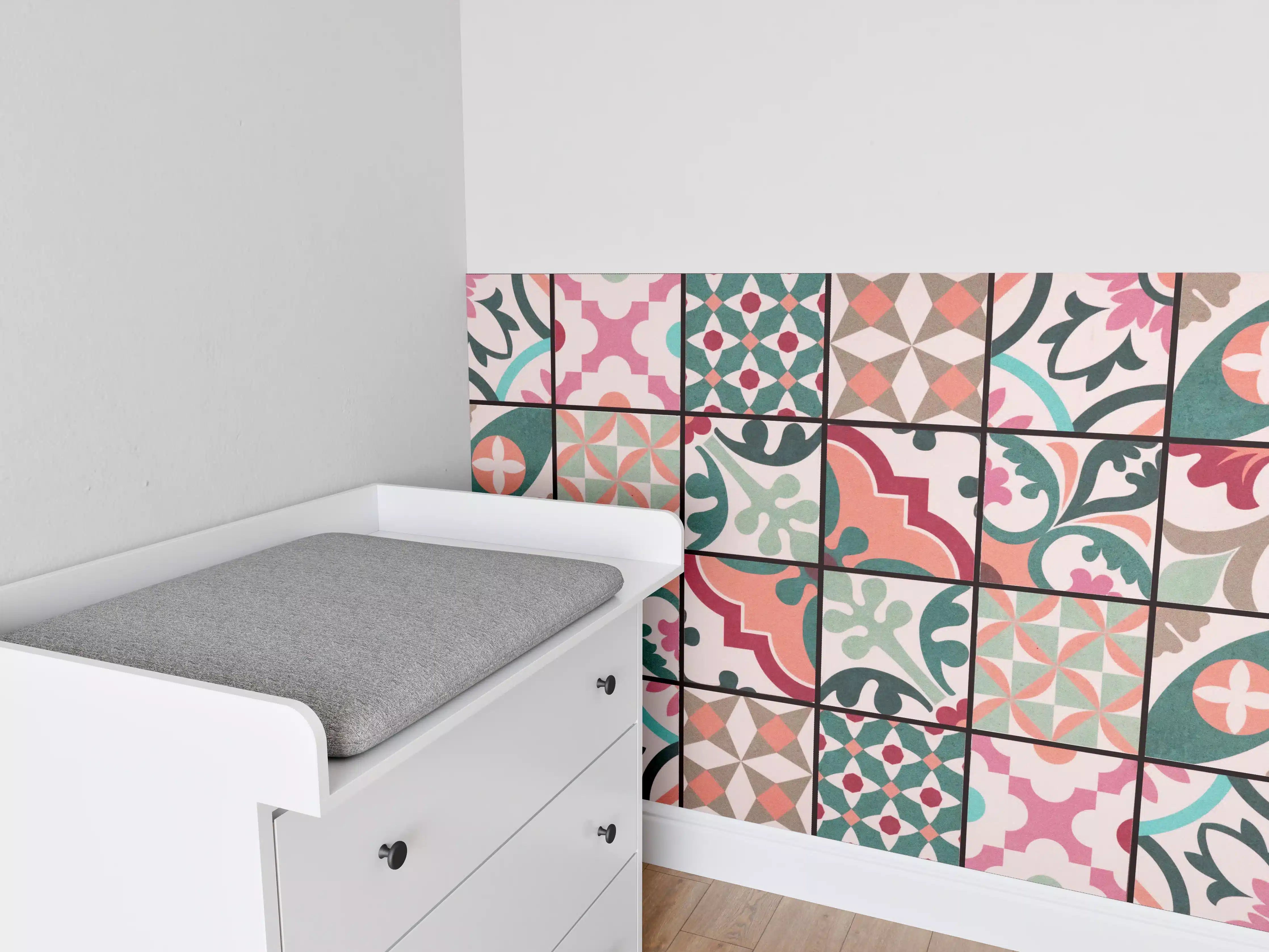 Babyzimmer Wandgestaltung - Bunte abstrakte Vintage Fliesen
