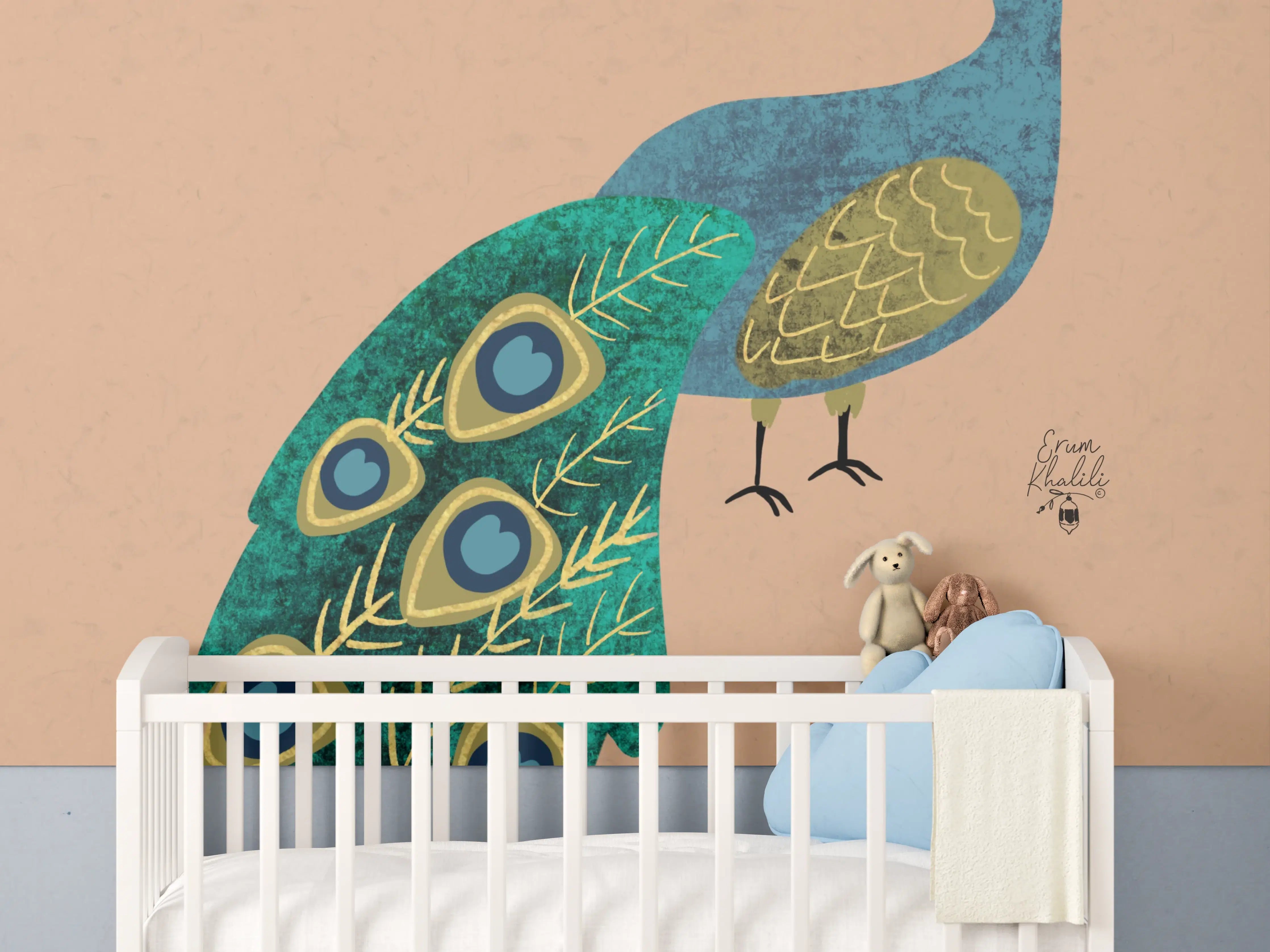 Babyzimmer Wandgestaltung - Bunter Pfauenvogel auf rosafarbenem Hintergrund
