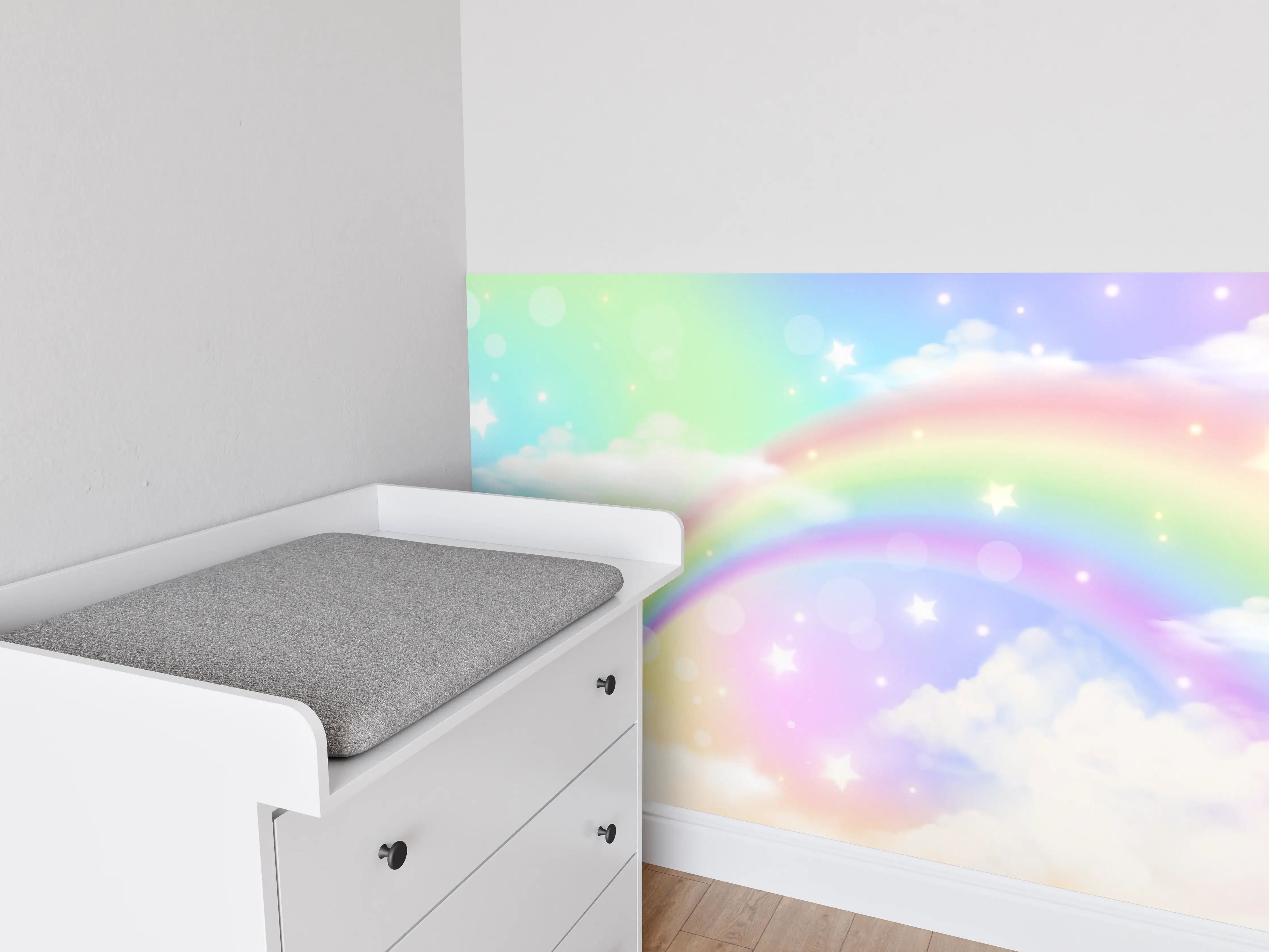 Babyzimmer Wandgestaltung - Bunter Regenbogen über Wolken