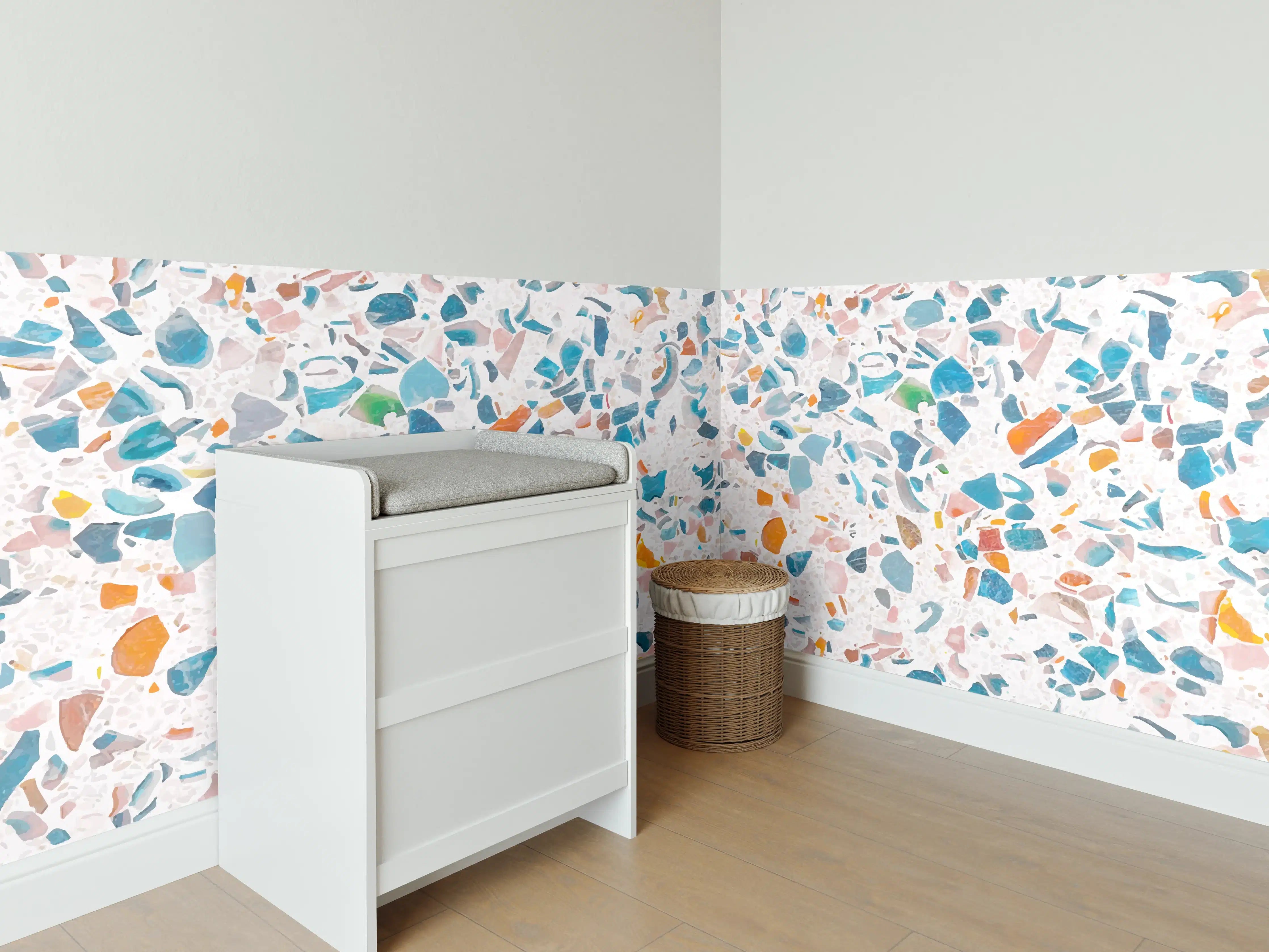 Babyzimmer Wandgestaltung - Bunter Terrazzo Designbelag