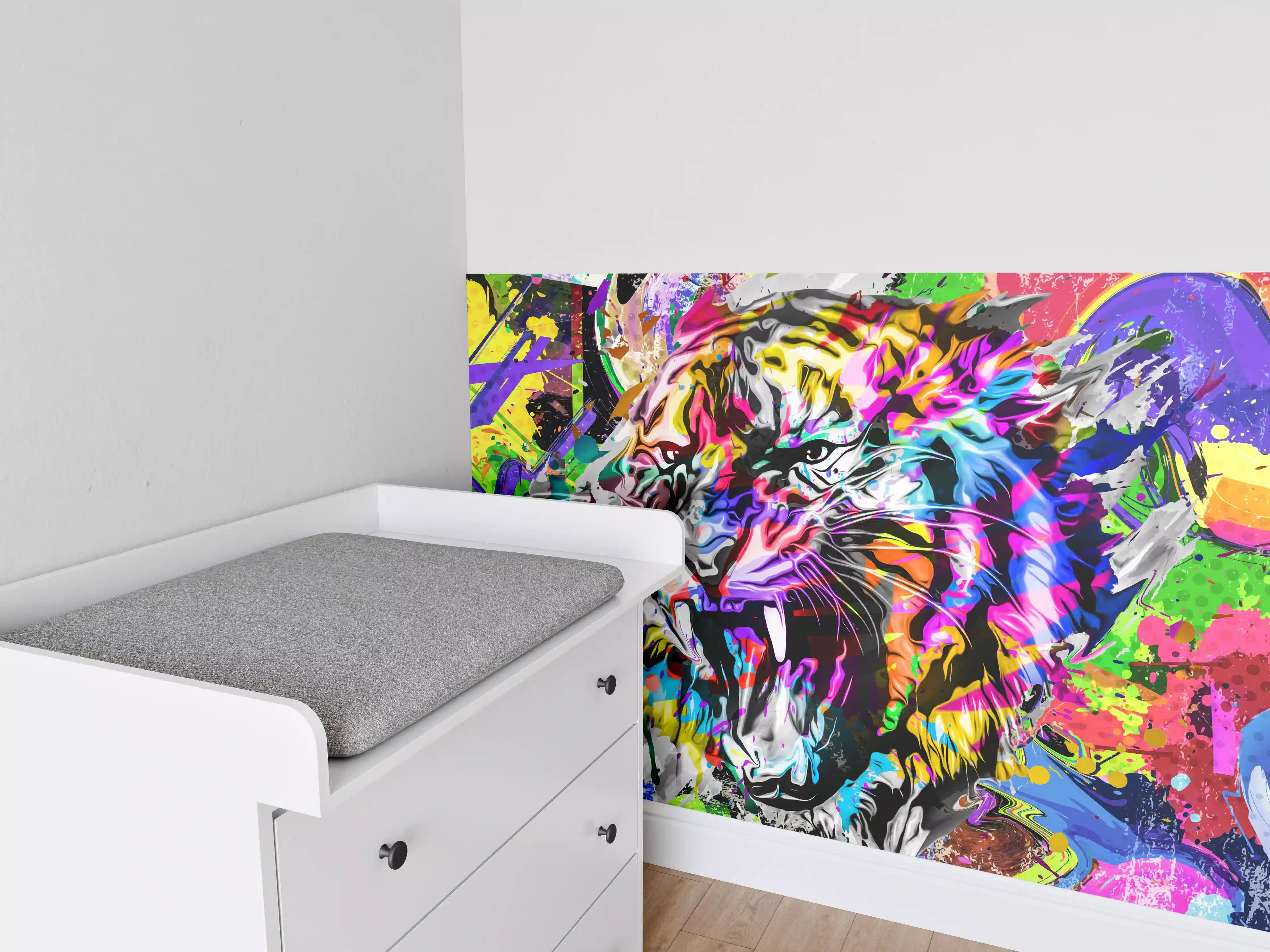 Babyzimmer Wandgestaltung - Bunter Tigerkopf mit abstrakten Elementen 