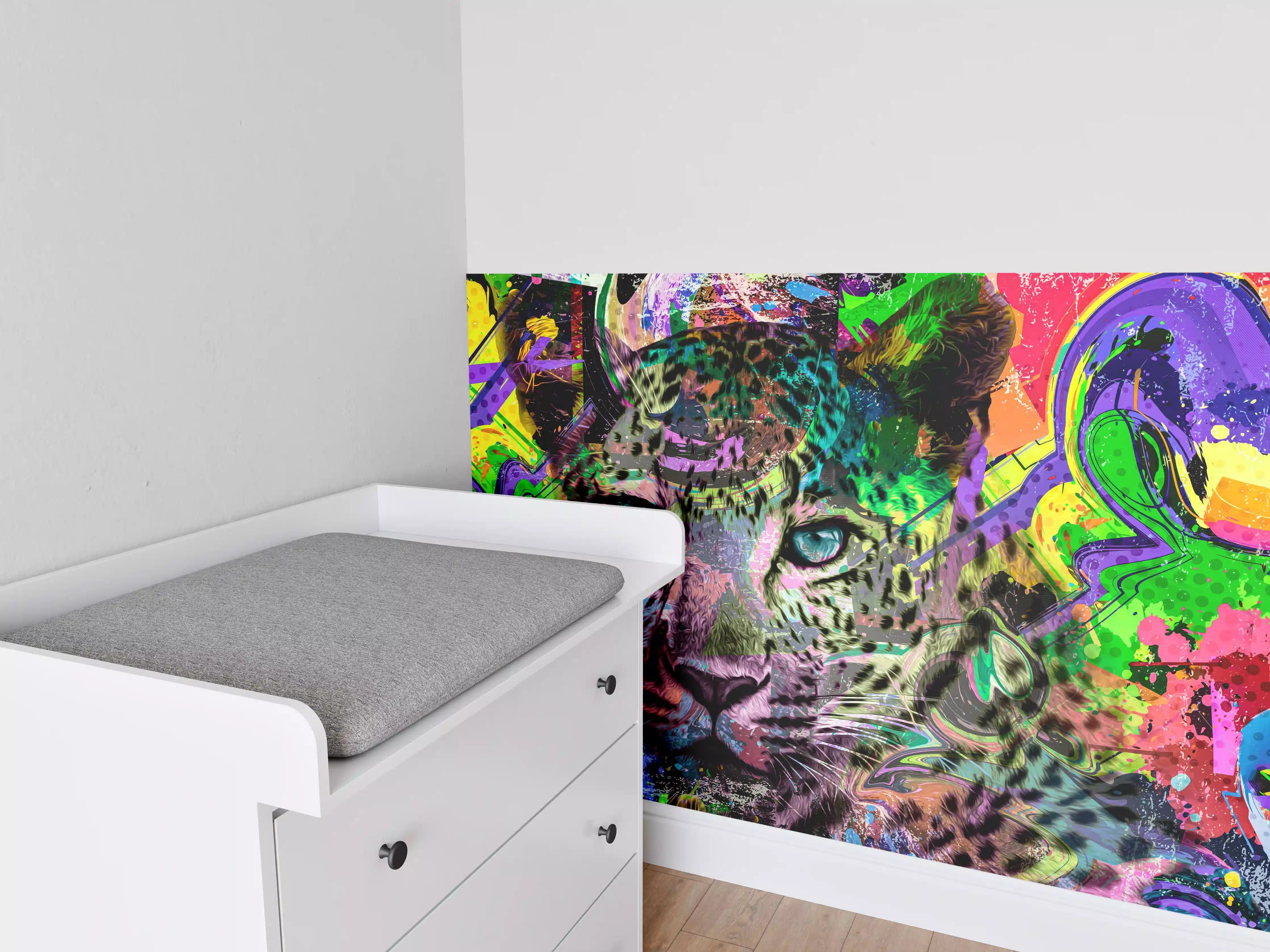 Babyzimmer Wandgestaltung - Bunter abstrakter Leopardenkopf