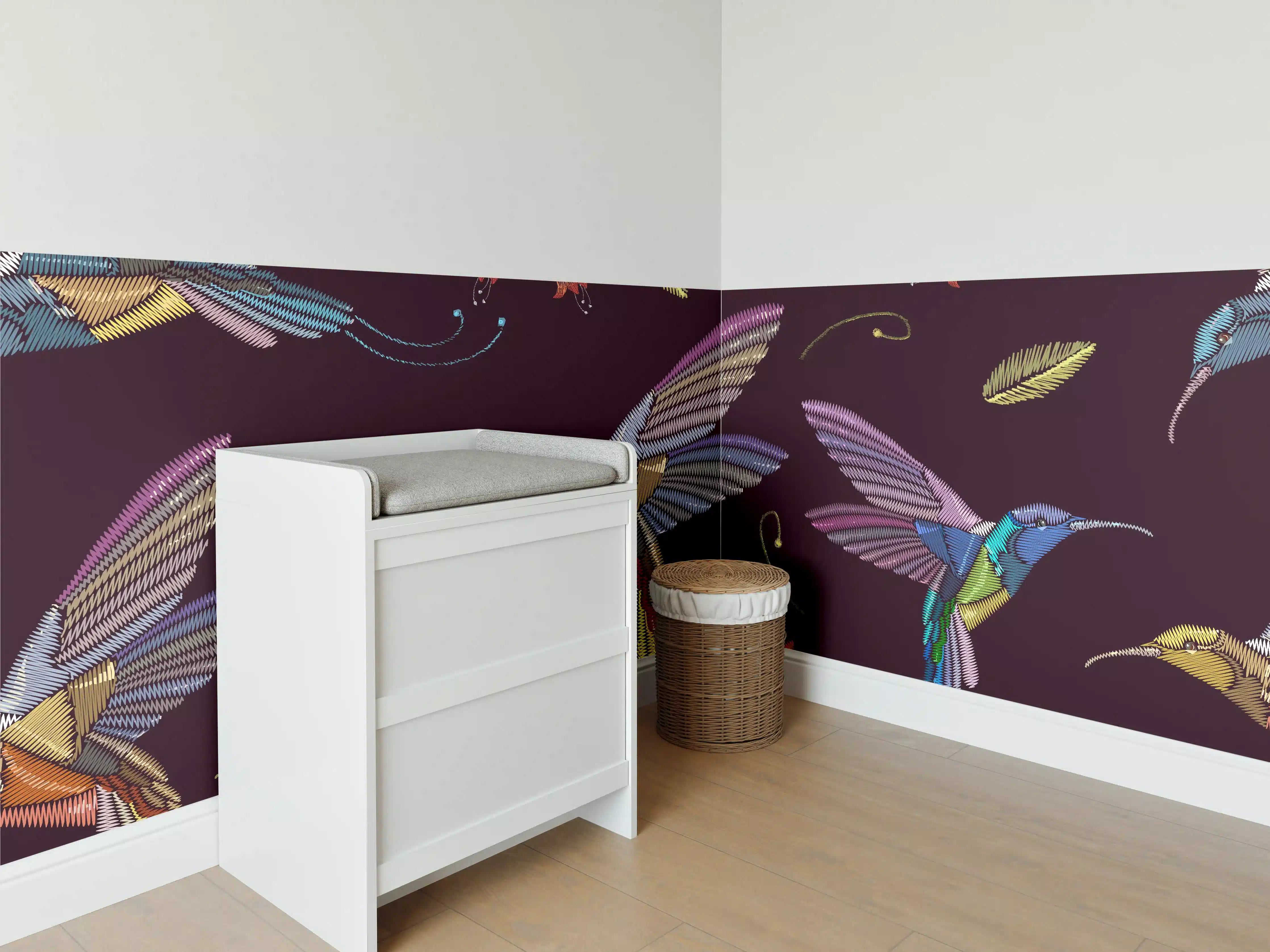 Babyzimmer Wandgestaltung - Buntes Kolibri Blumen Muster