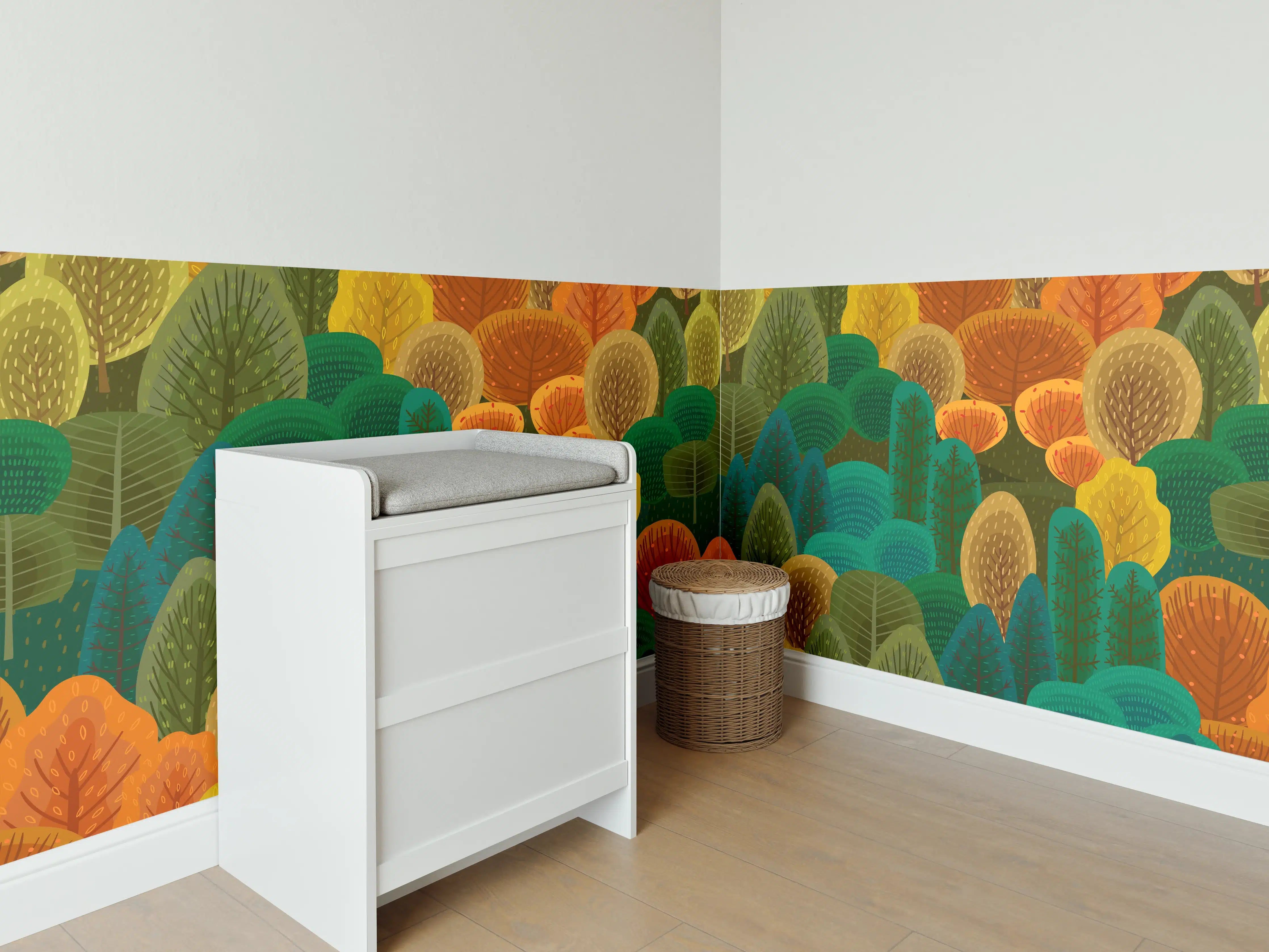 Babyzimmer Wandgestaltung - Buntes Waldmuster Design