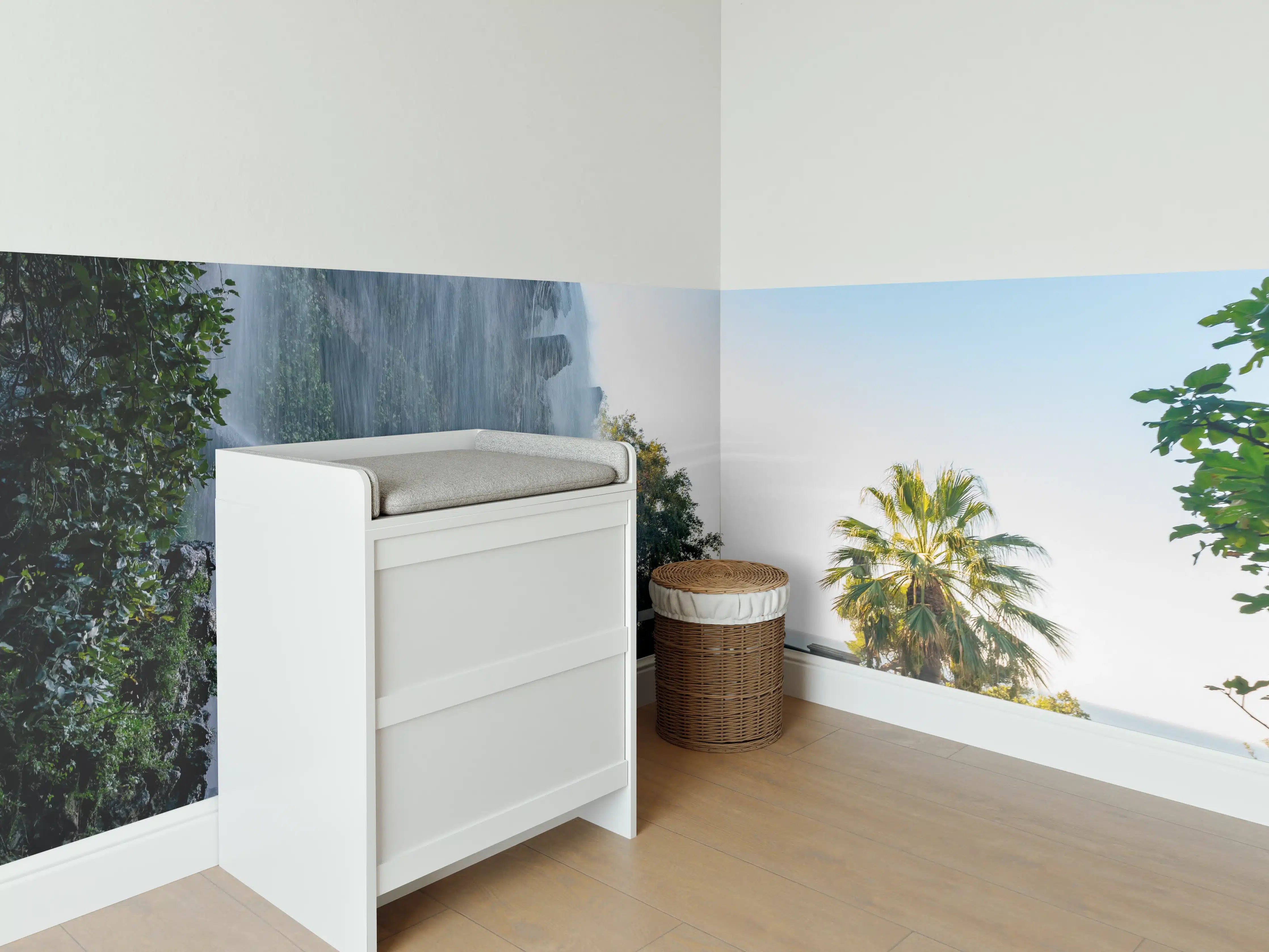 Babyzimmer Wandgestaltung - Der Wasserfall Cascade Du Casteu in Castel Hill