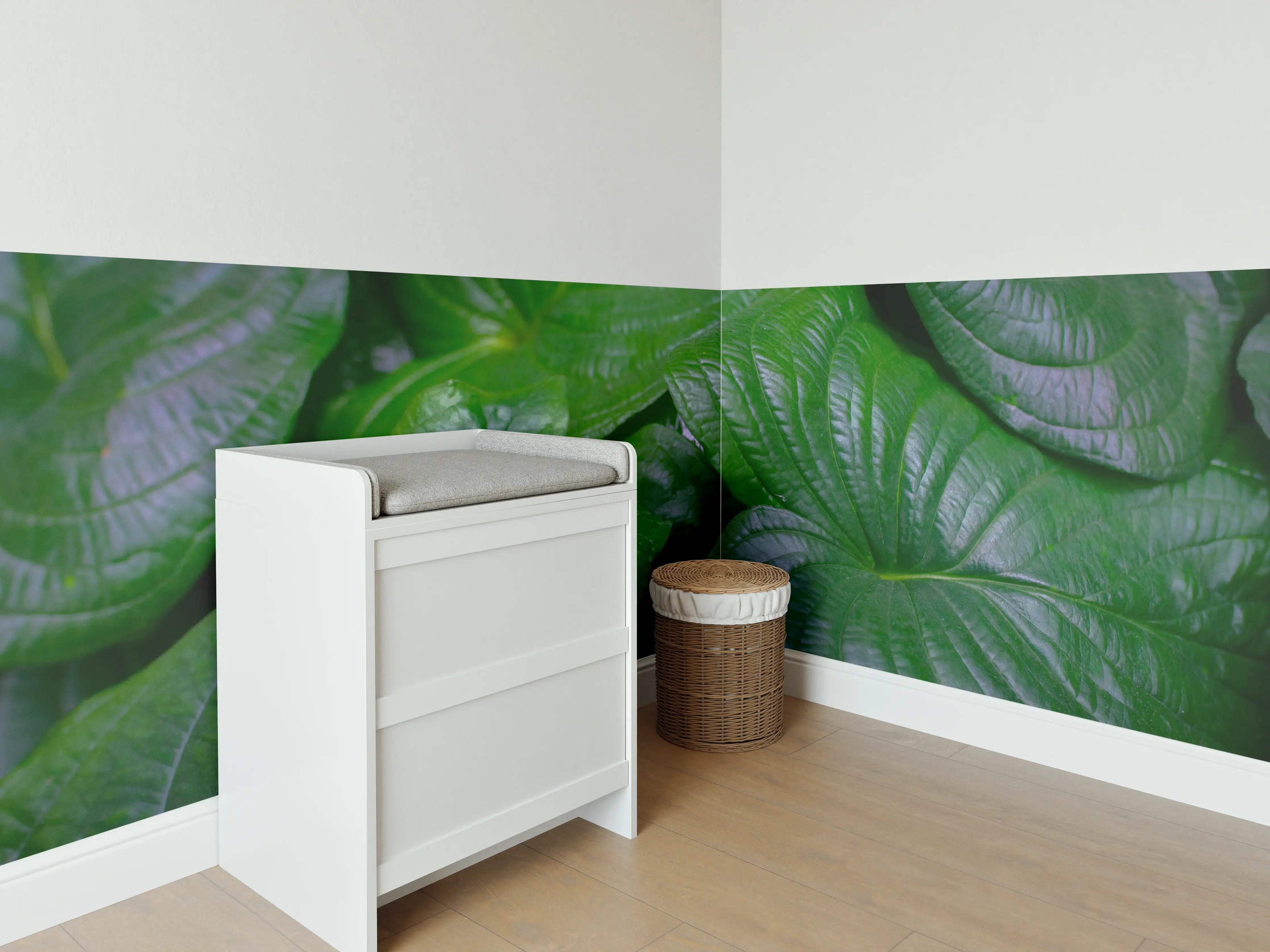 Babyzimmer Wandgestaltung - Detailaufnahme Grüner Blätter