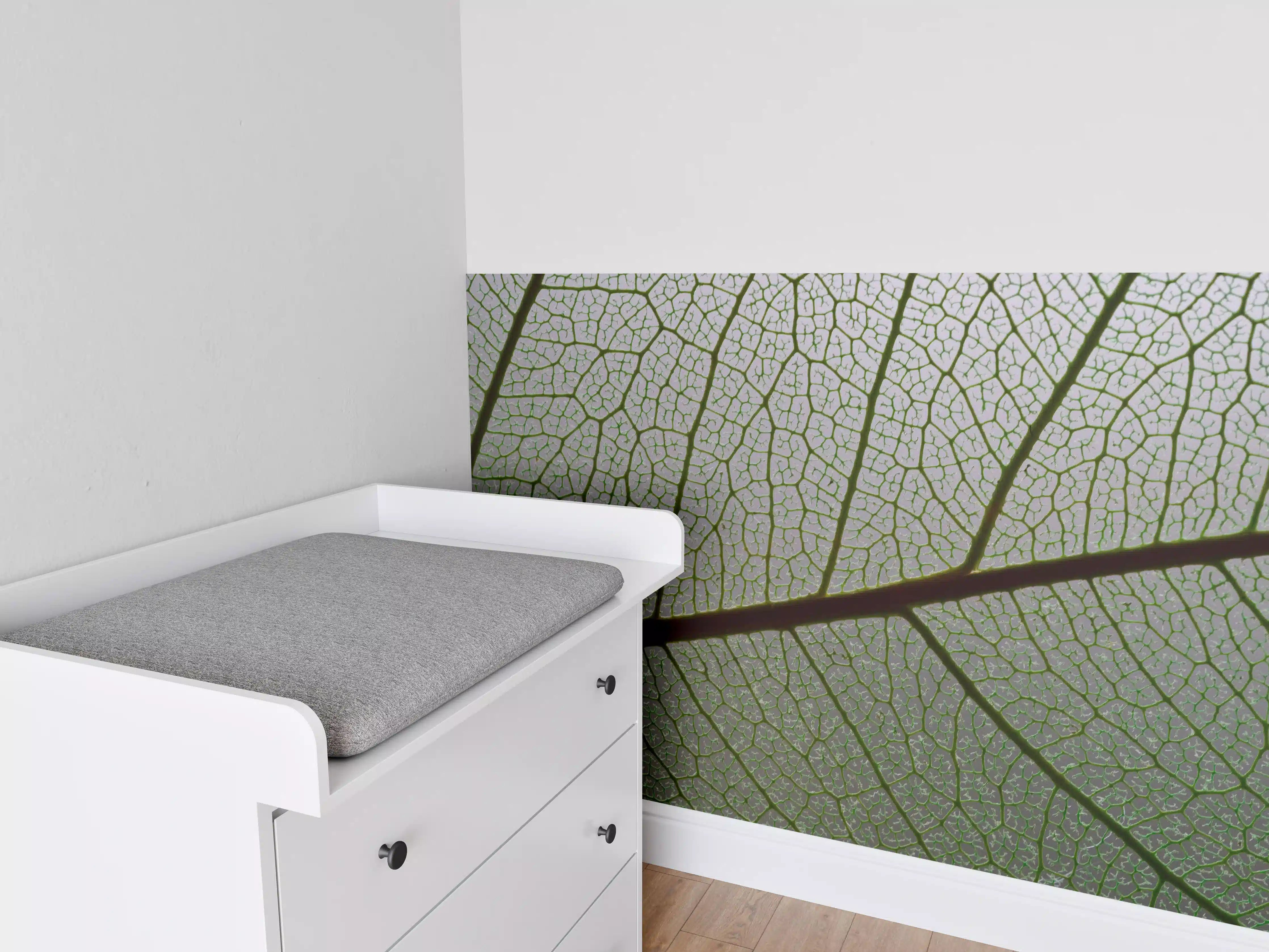 Babyzimmer Wandgestaltung - Detailaufnahme einer Blattstruktur