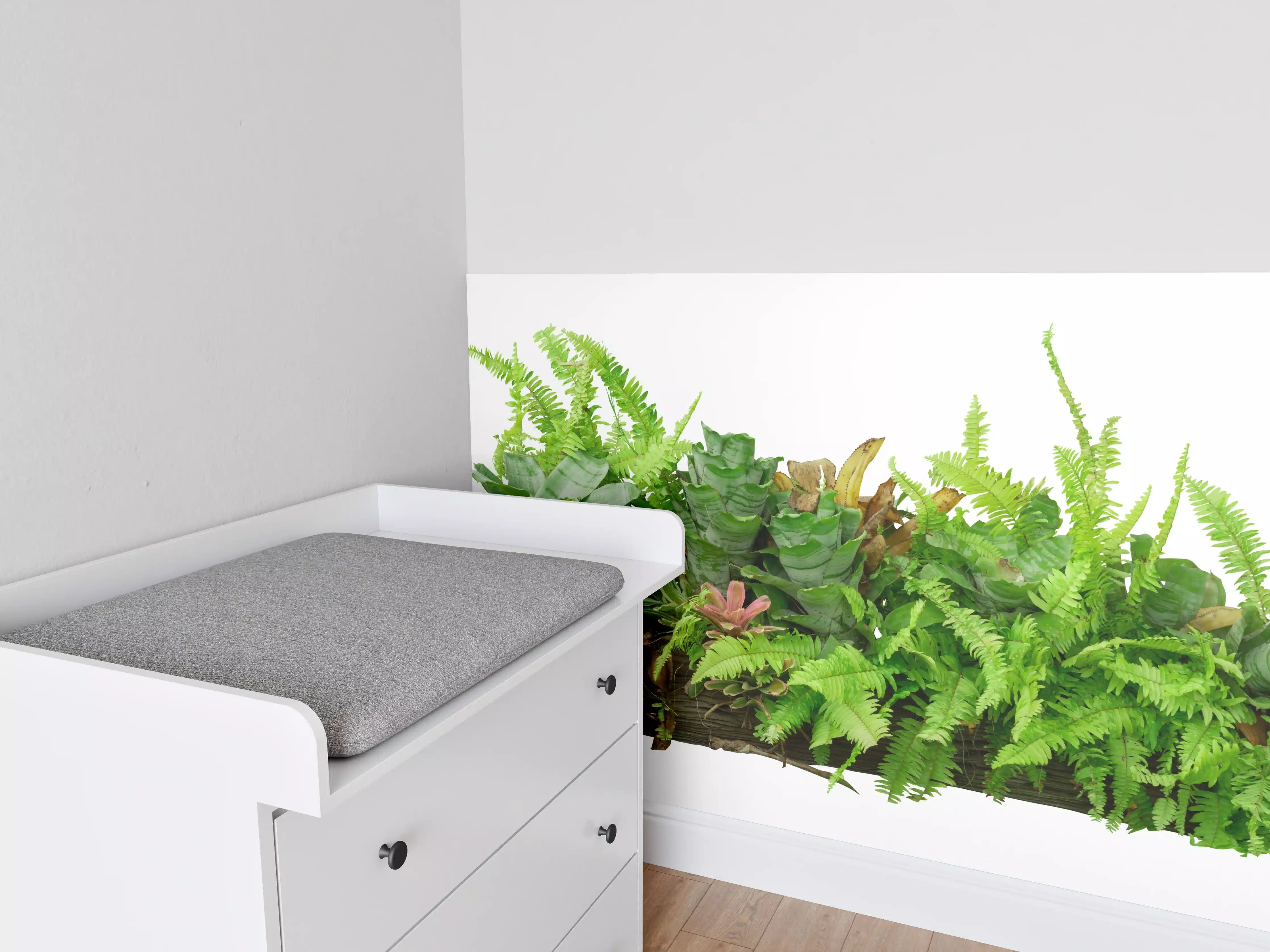 Babyzimmer Wandgestaltung - Dschungelpflanzen auf Holzstamm