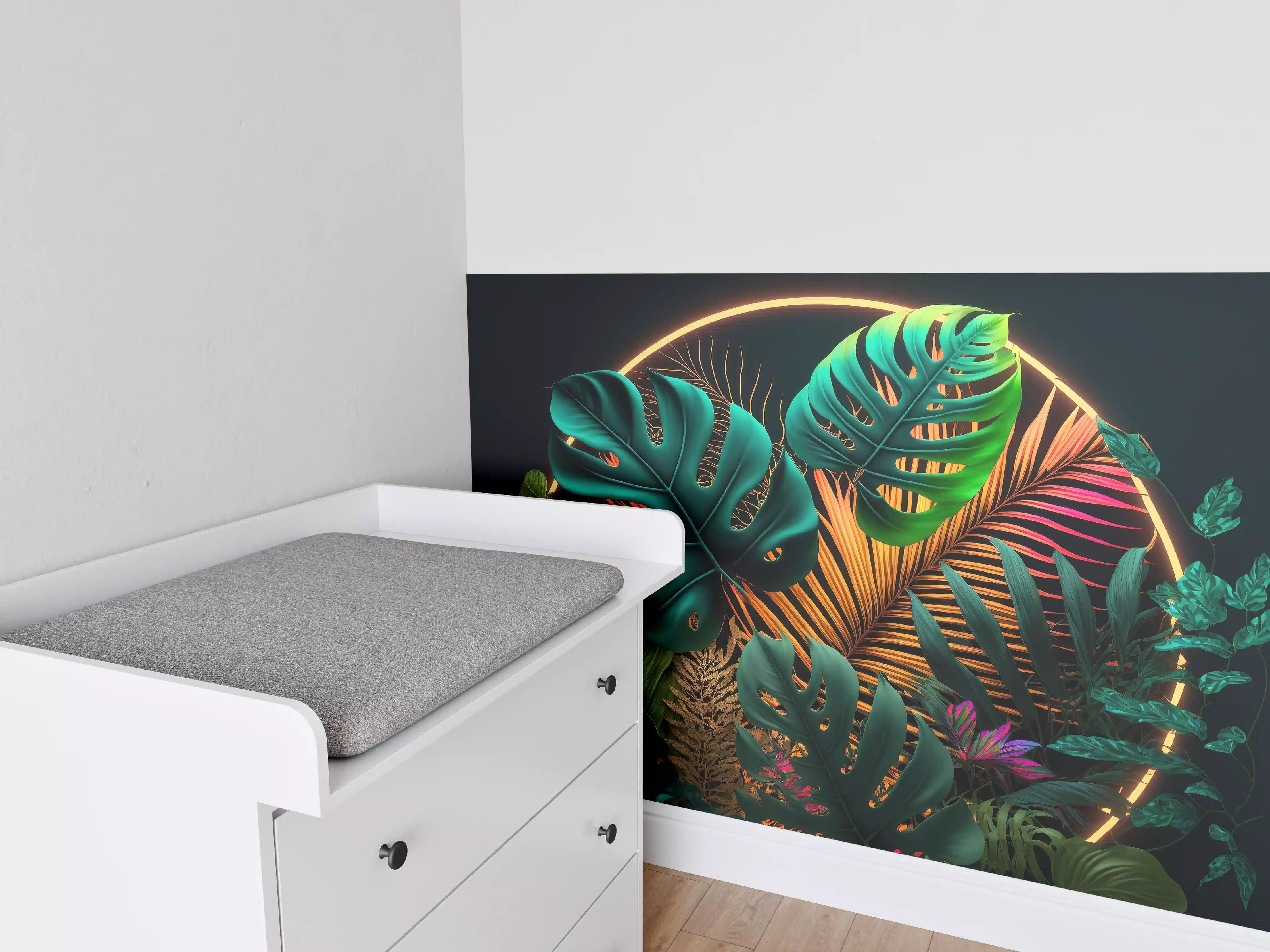 Babyzimmer Wandgestaltung - Dunkelgrüne tropische Blätter buntes Neonlicht