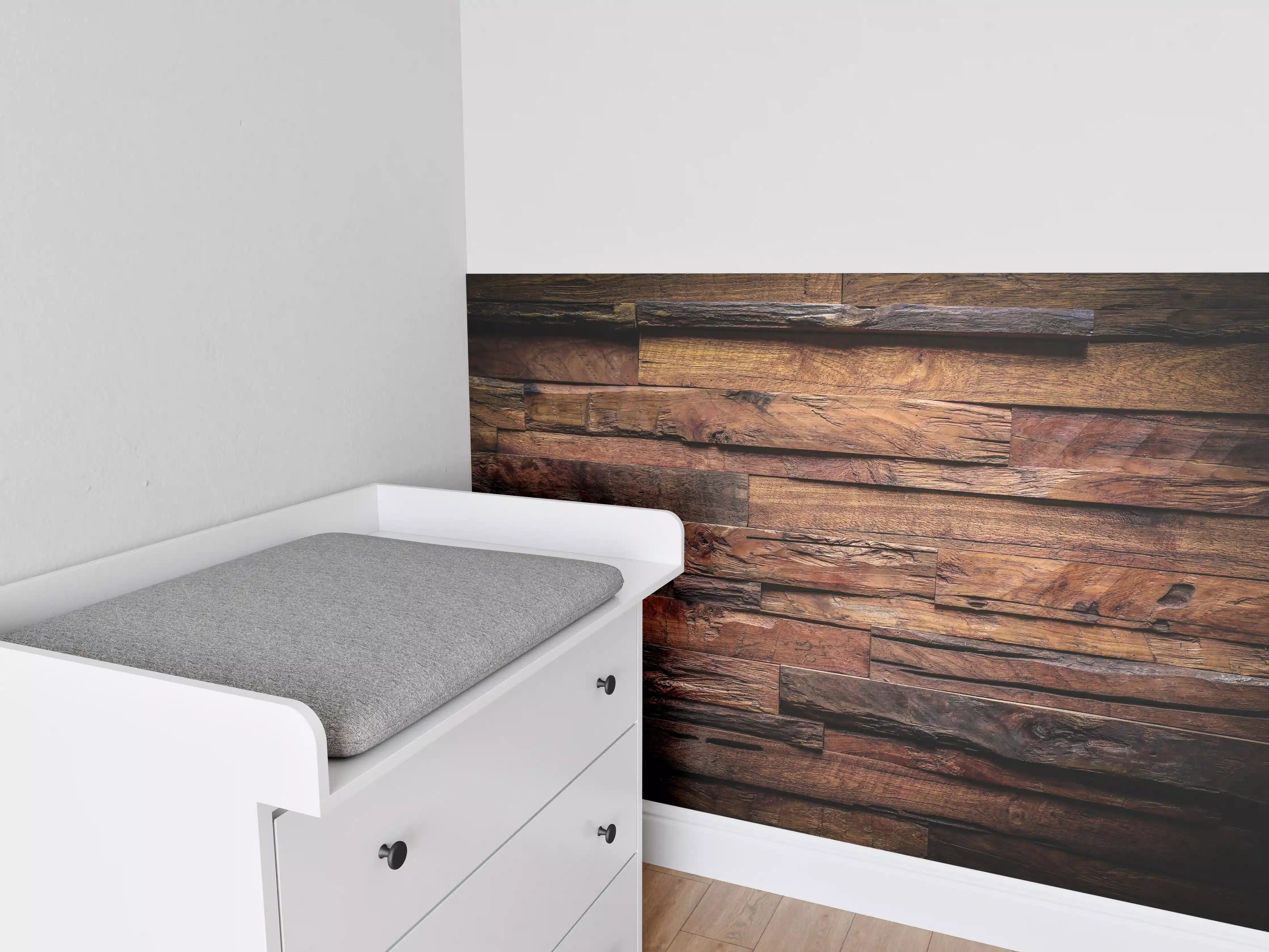 Babyzimmer Wandgestaltung - Dunkle Holztextur