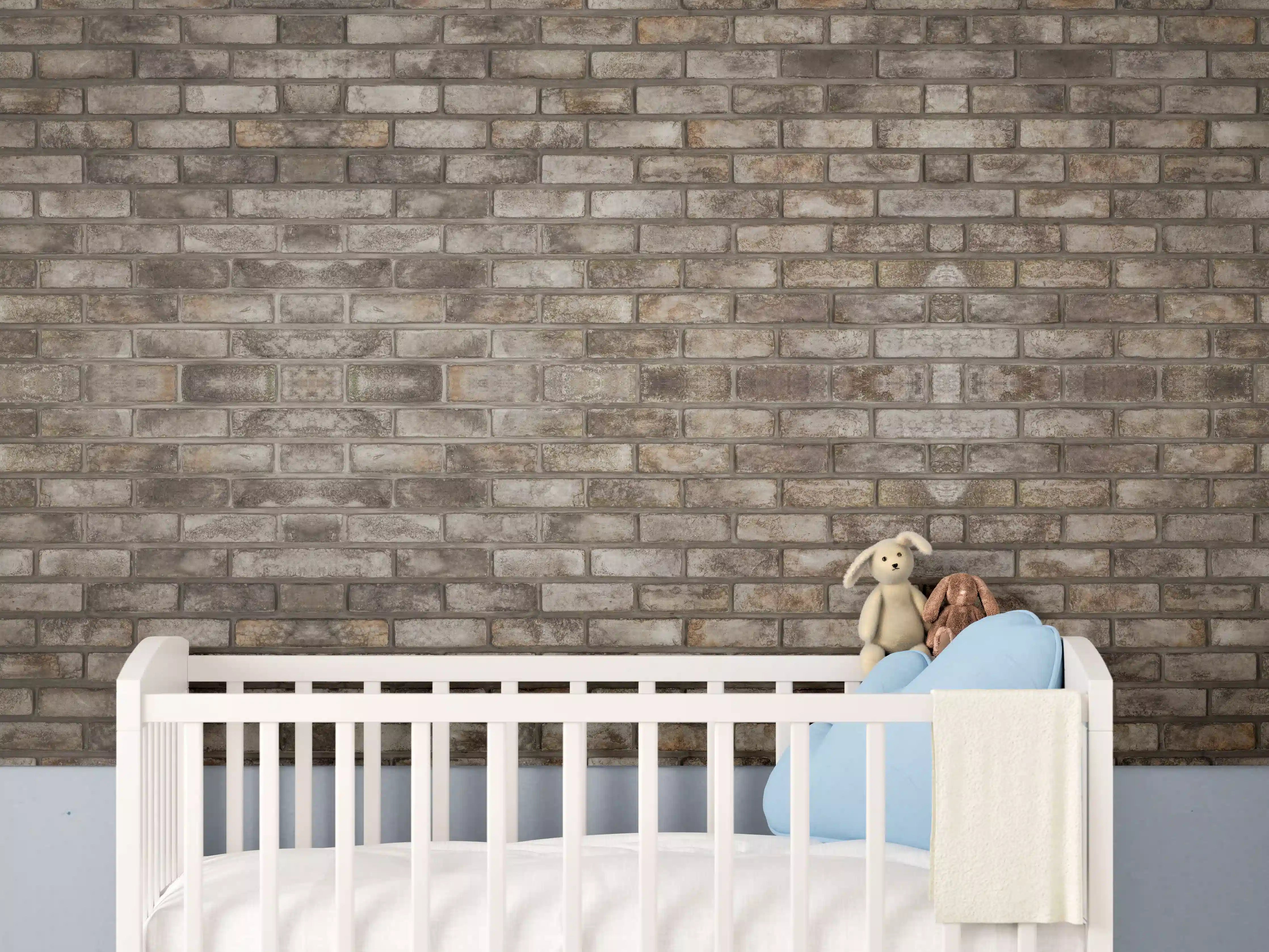 Babyzimmer Wandgestaltung - Dunkle Steinmauer