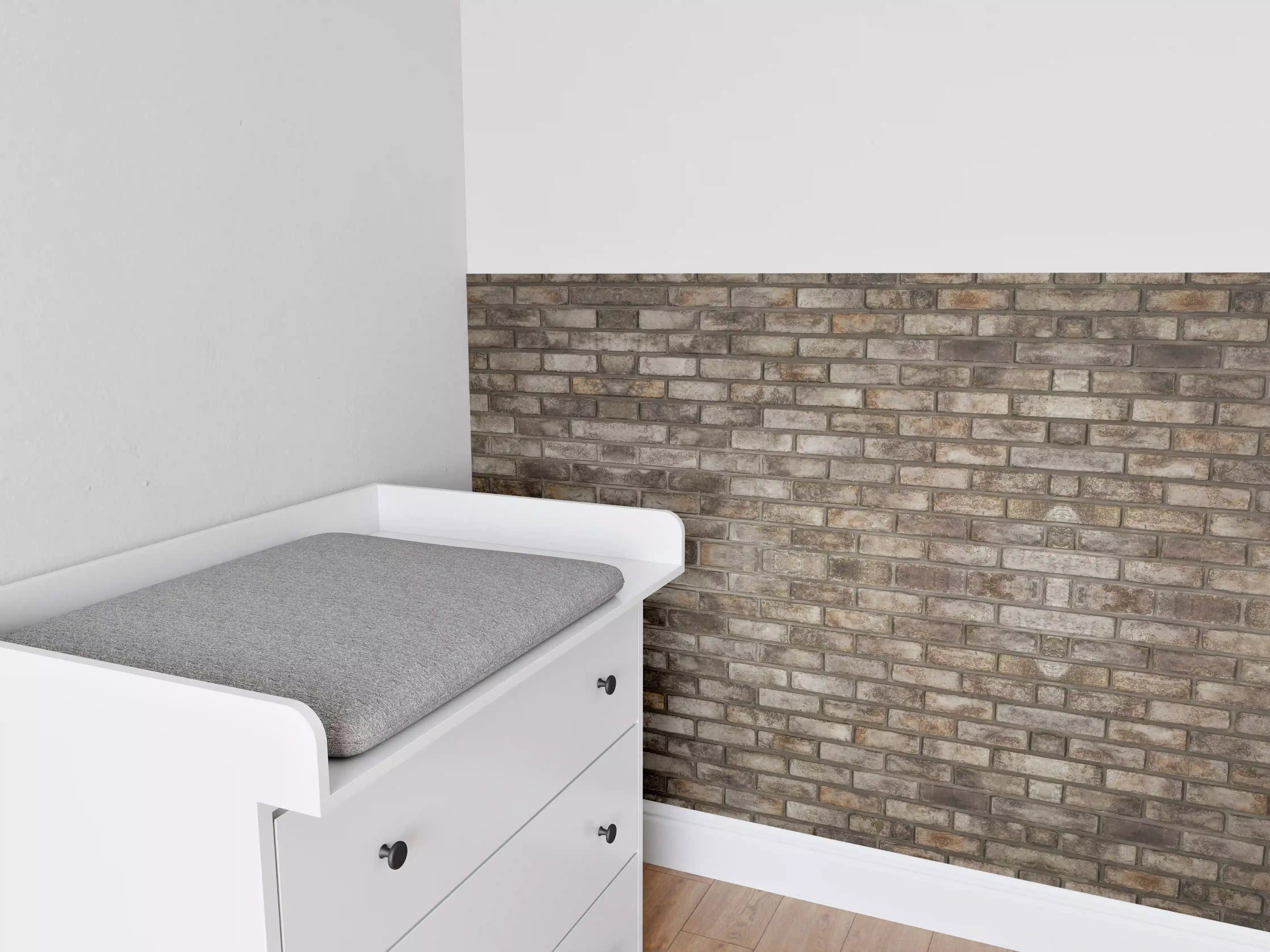 Babyzimmer Wandgestaltung - Dunkle Steinmauer