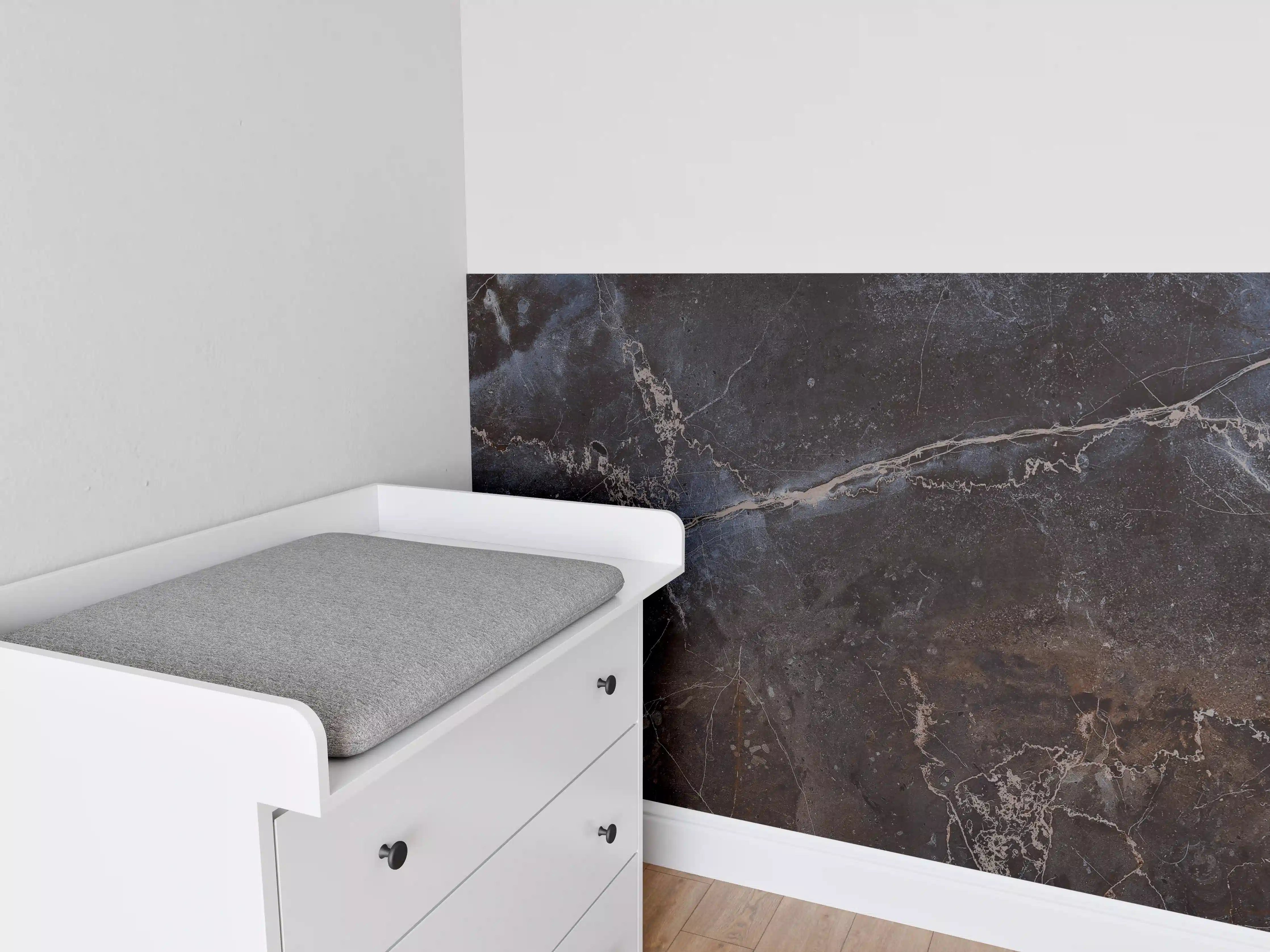 Babyzimmer Wandgestaltung - Dunkler Marmor