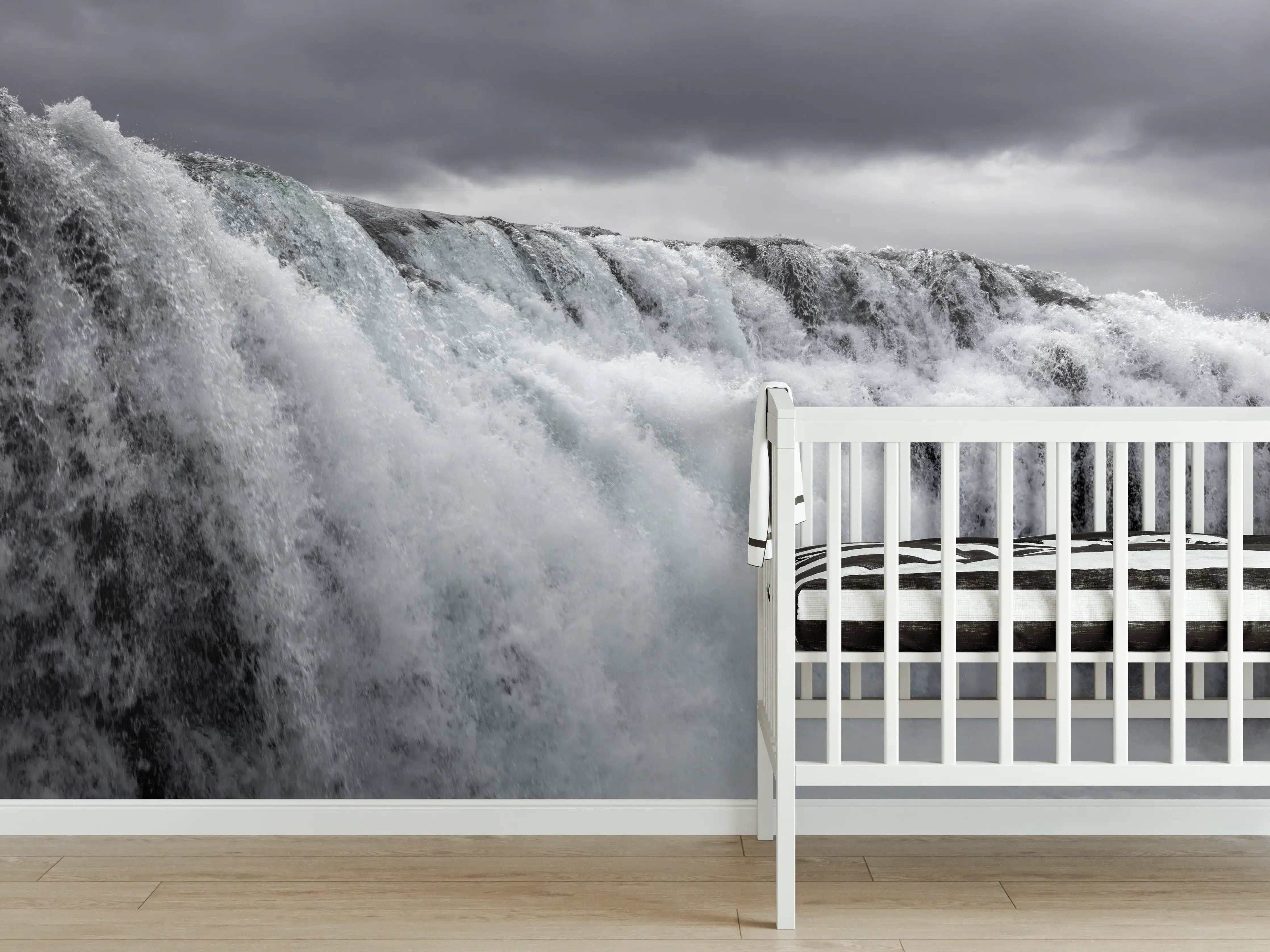 Babyzimmer Wandgestaltung - Dunkler Wasserfall